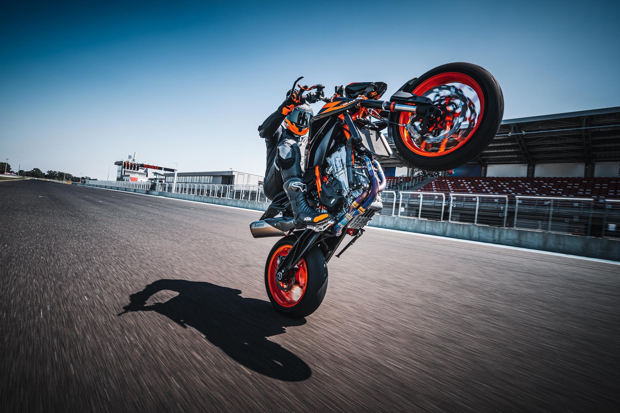 KTM 890 Duke, 2022 model, R version, Motorcycle guide, 2030x1350 HD Desktop