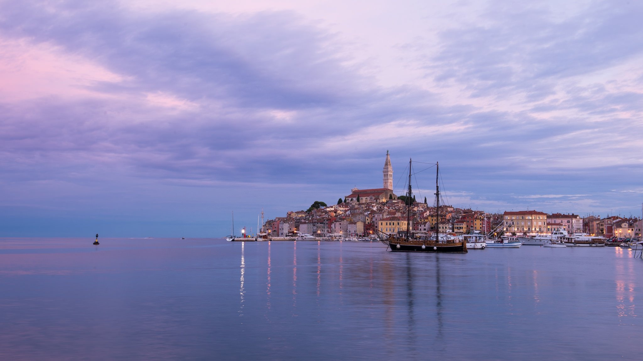 Adriatic Sea, Rovinj, Istria Croatia, Yacht in the sea, 2050x1160 HD Desktop