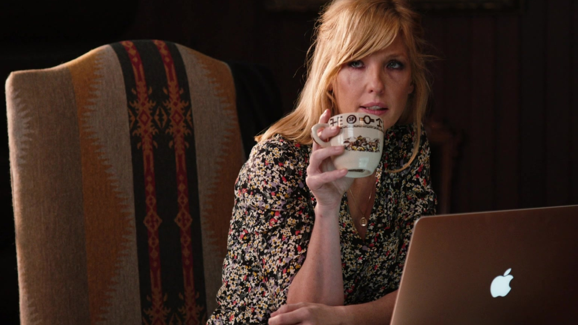 Kelly Reilly, Apple MacBook laptop, Beth in Yellowstone, 1920x1080 Full HD Desktop