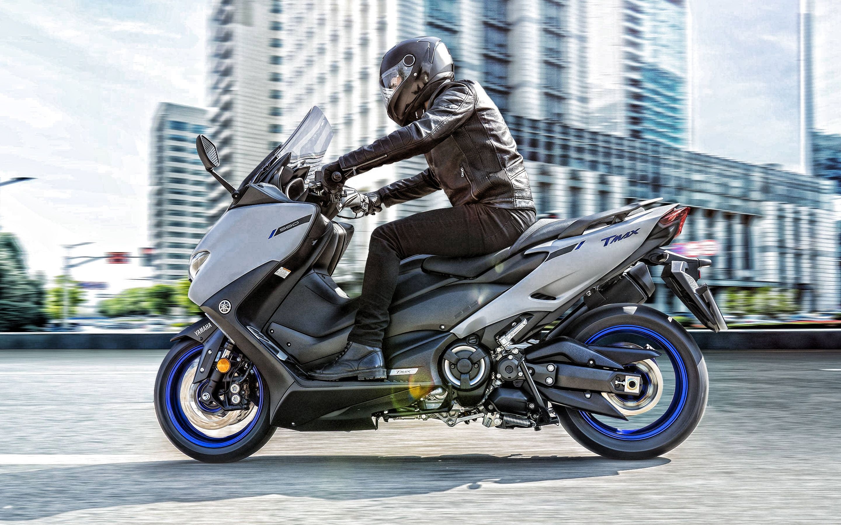 Yamaha TMAX, High-performance scooter, Stunning wallpapers, Top tmax backgrounds, 2880x1800 HD Desktop