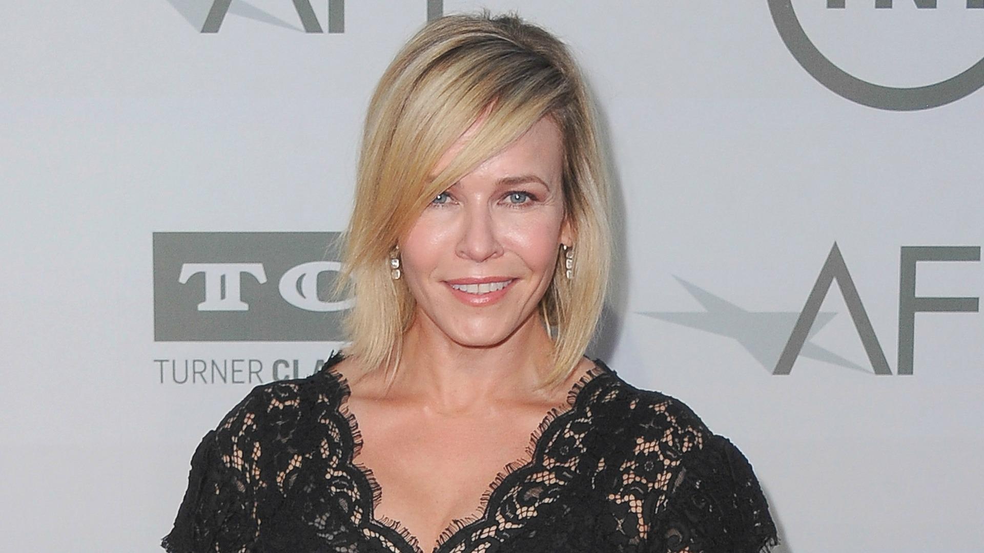 Chelsea Handler, Sexism, Nipples ban, Social media censorship, 1920x1080 Full HD Desktop