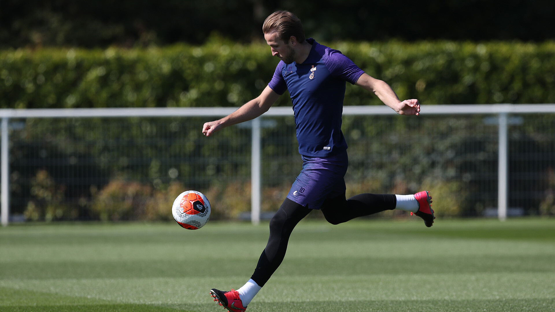 Harry Kane, Shooting drills video, Tottenham fans react, Skills showcase, 1920x1080 Full HD Desktop