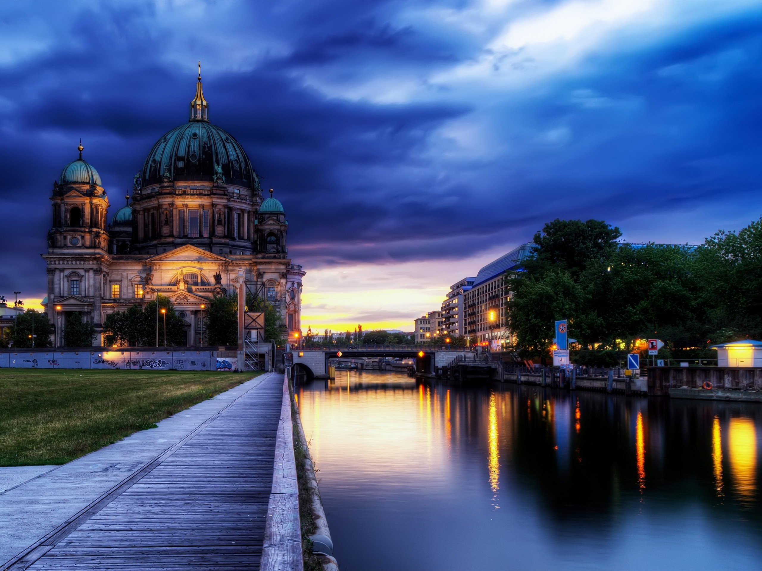 Dom (Berlin), Berlin's iconic landmark, Berlin wallpapers, Christopher Walker's photography, 2560x1920 HD Desktop