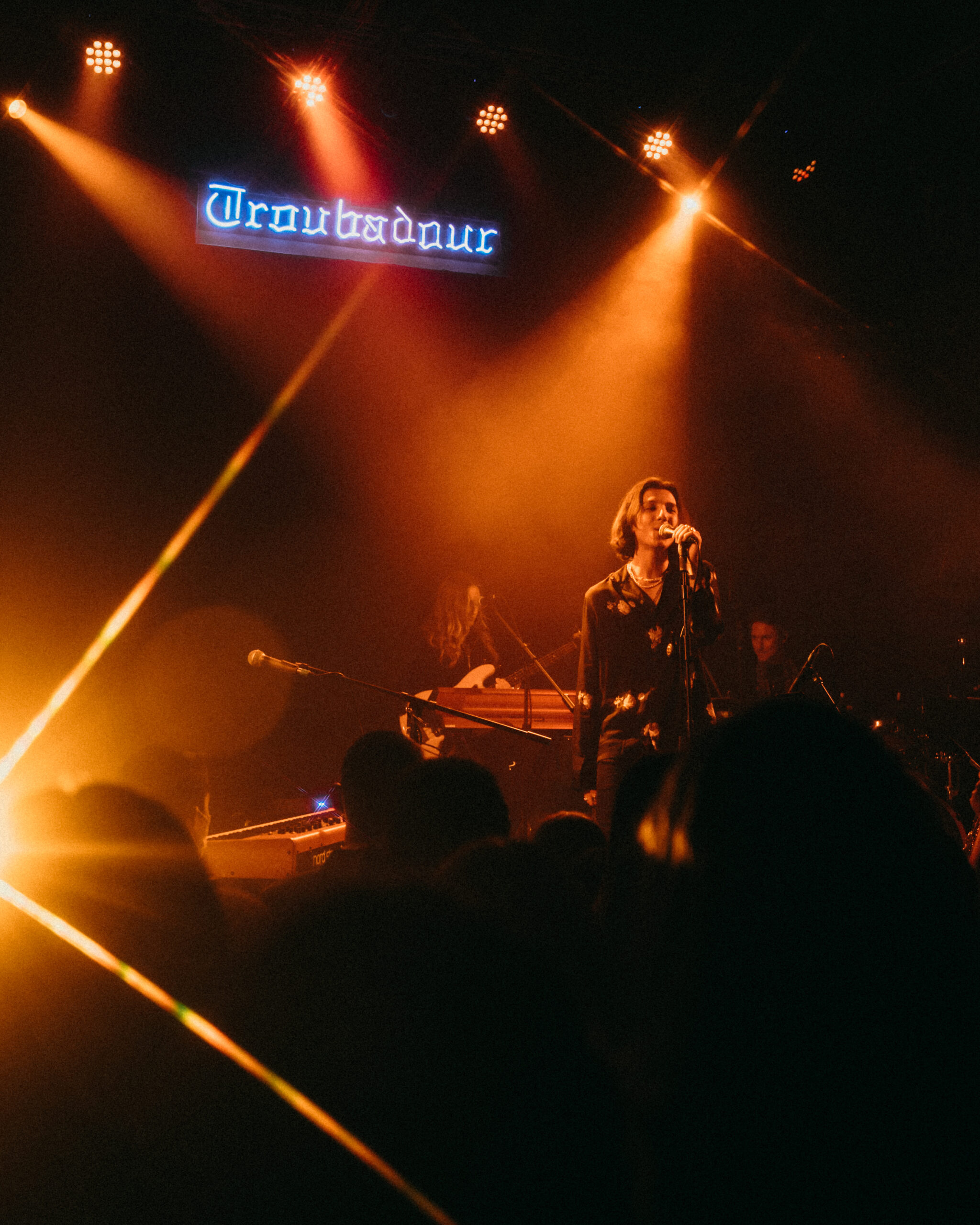 Anson Seabra debut, Troubadour headlining show, Pass the Aux, 2050x2560 HD Phone