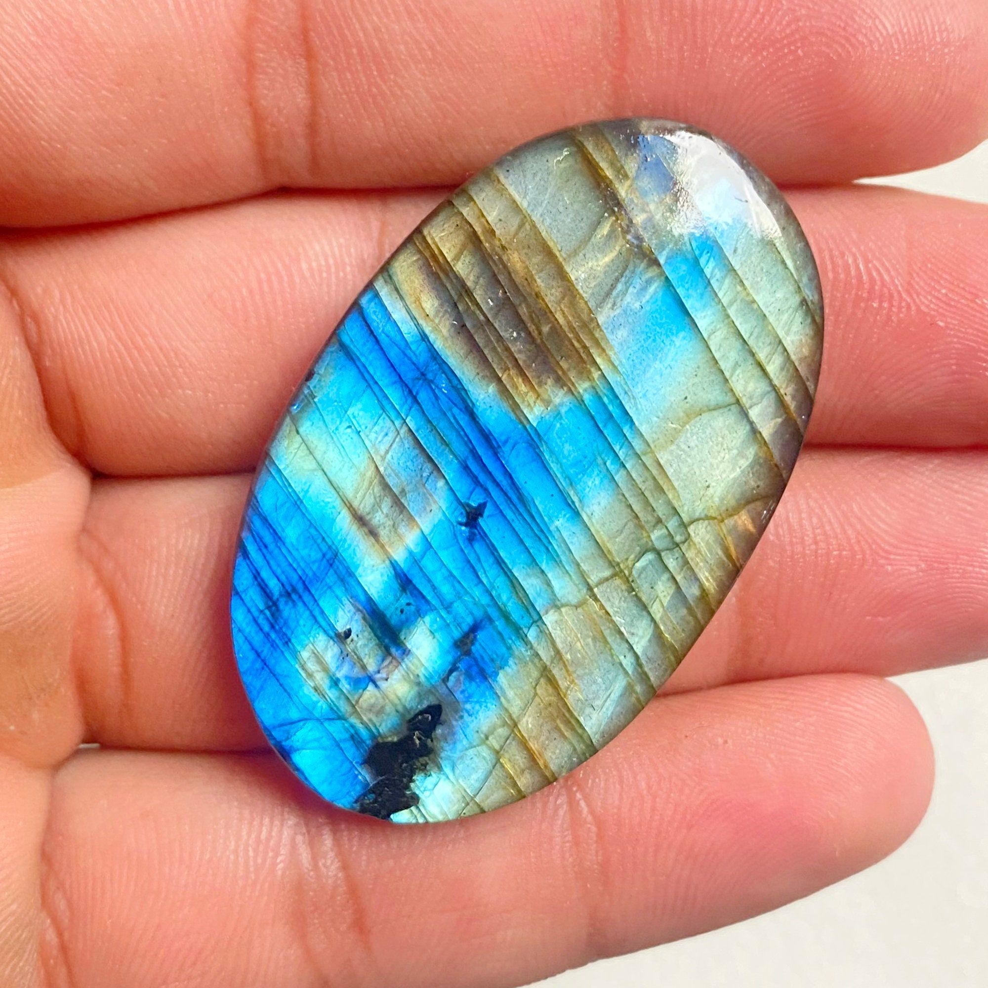 Labradorite crystals, Wholesale lot, Indian origin, Stunning cabochons, 2000x2000 HD Phone