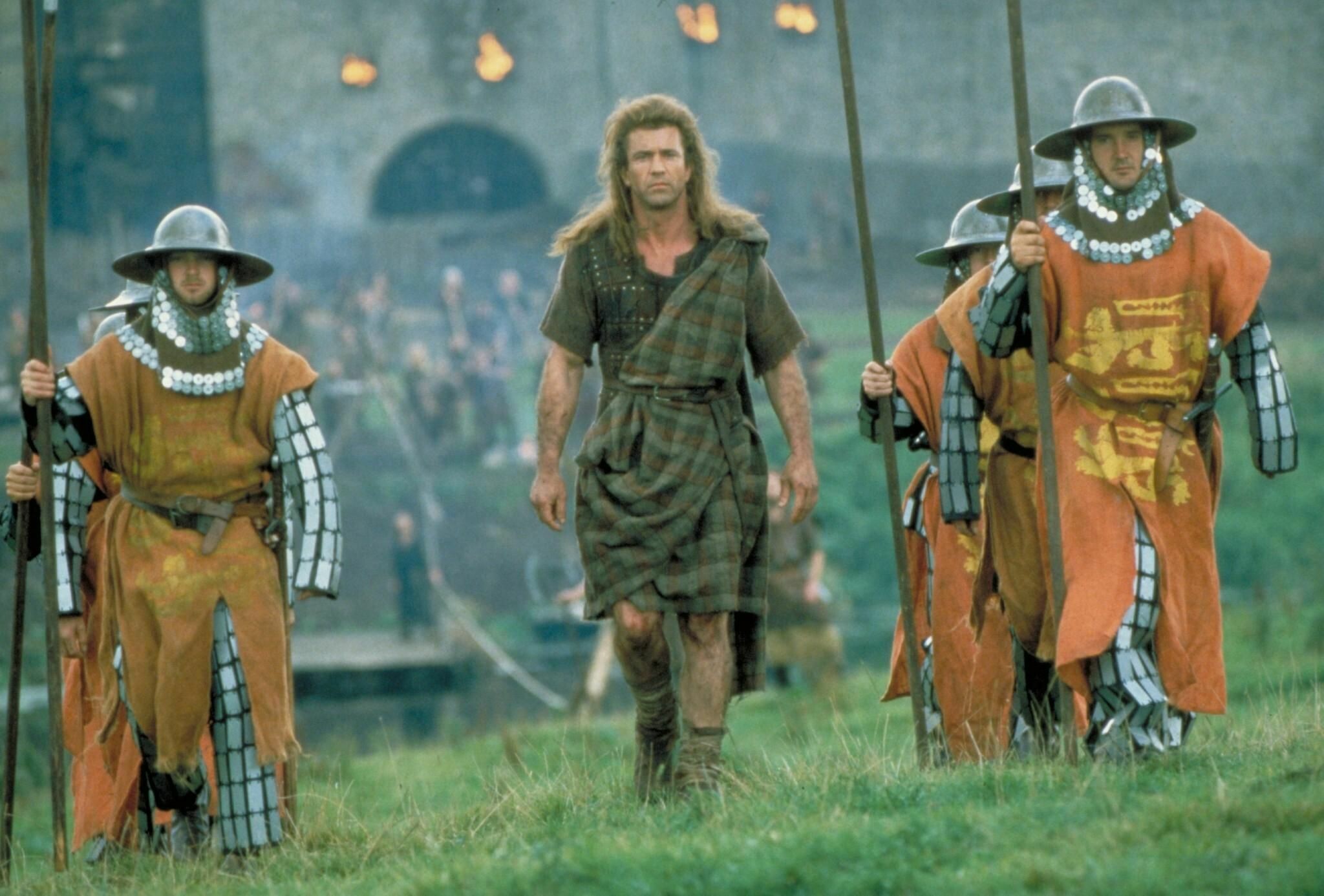 Braveheart, Memorable movie still, Mel Gibson's Braveheart, Unforgettable moments, 2050x1390 HD Desktop