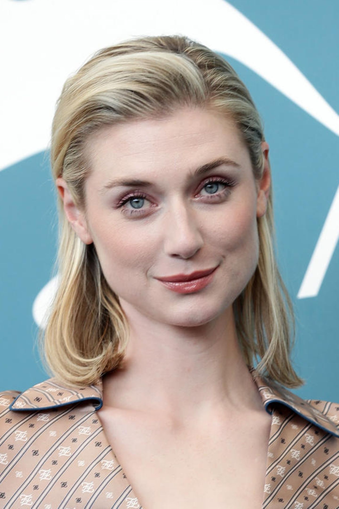 Elizabeth Debicki, Starportrt news, Actress, 1440x2160 HD Phone