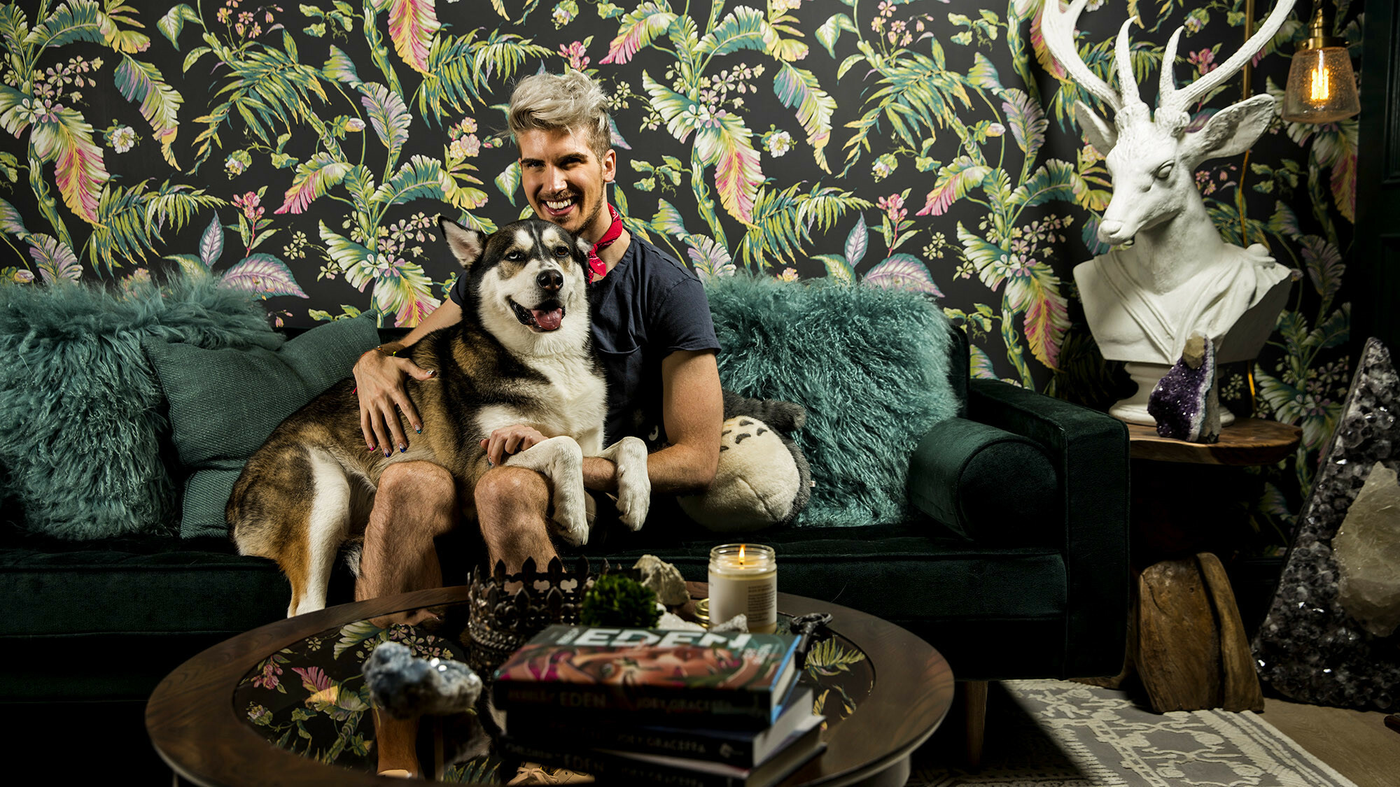 Joey Graceffa, Favorite room, YouTuber, Daily Press, 2000x1130 HD Desktop