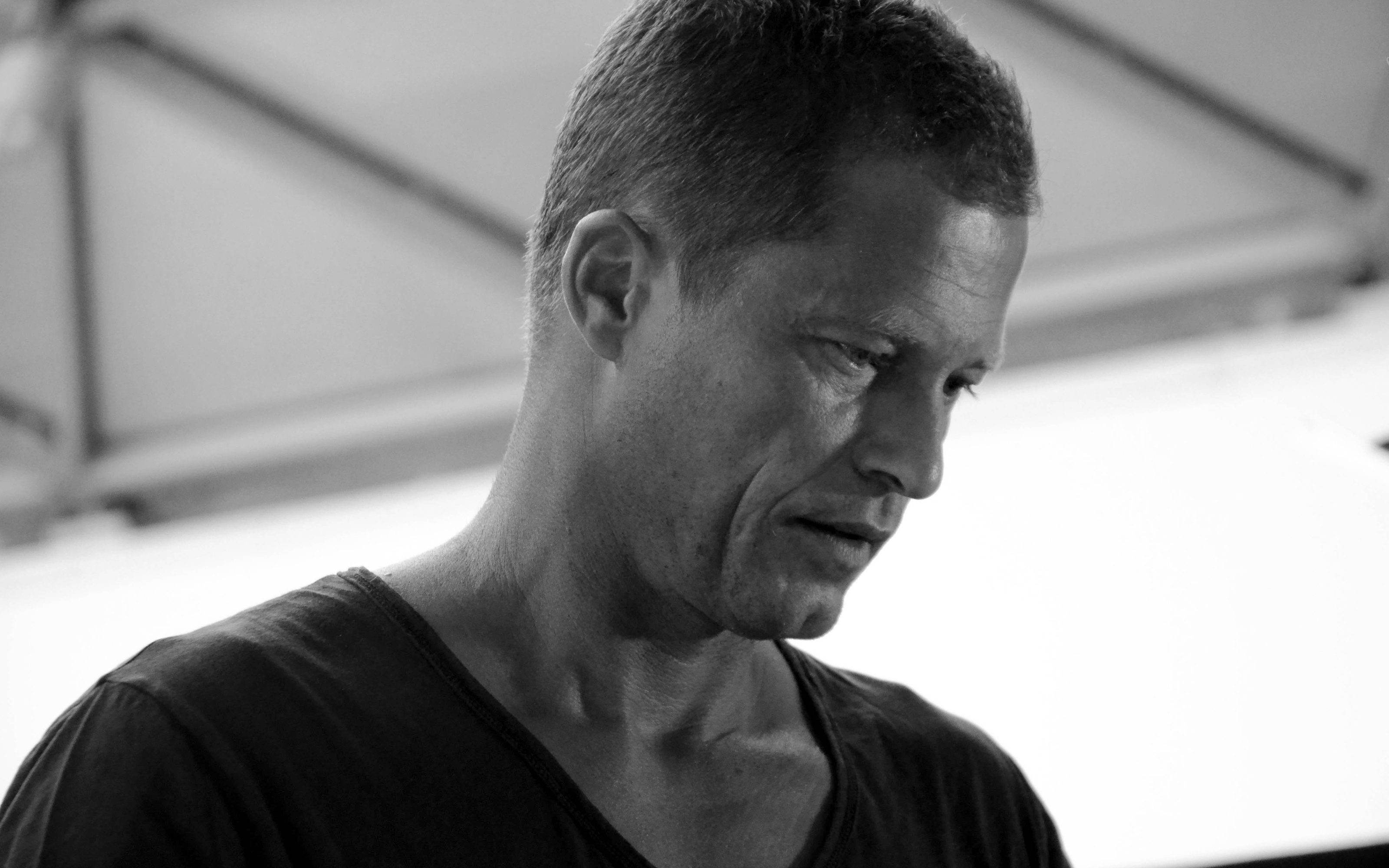 Til Schweiger, HD wallpaper, Talented artist, Charismatic actor, 3200x2000 HD Desktop