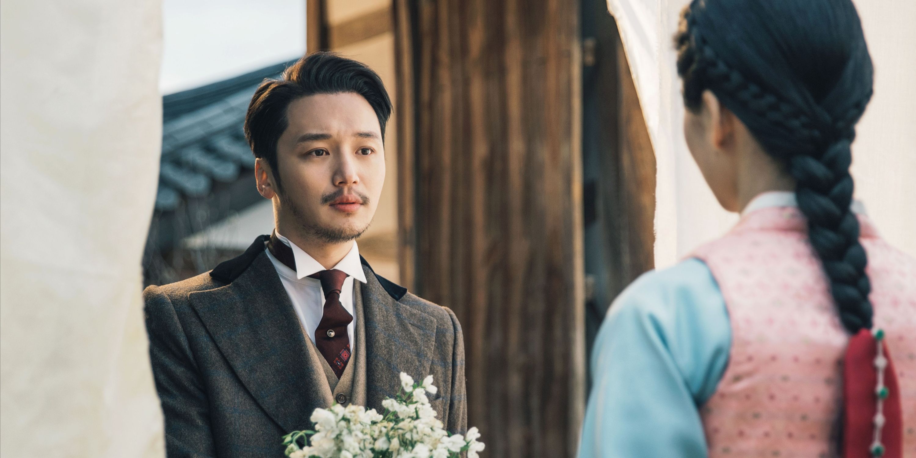 Mr. Sunshine on Netflix, Korean drama, Compelling storyline, Captivating performances, 3000x1500 Dual Screen Desktop