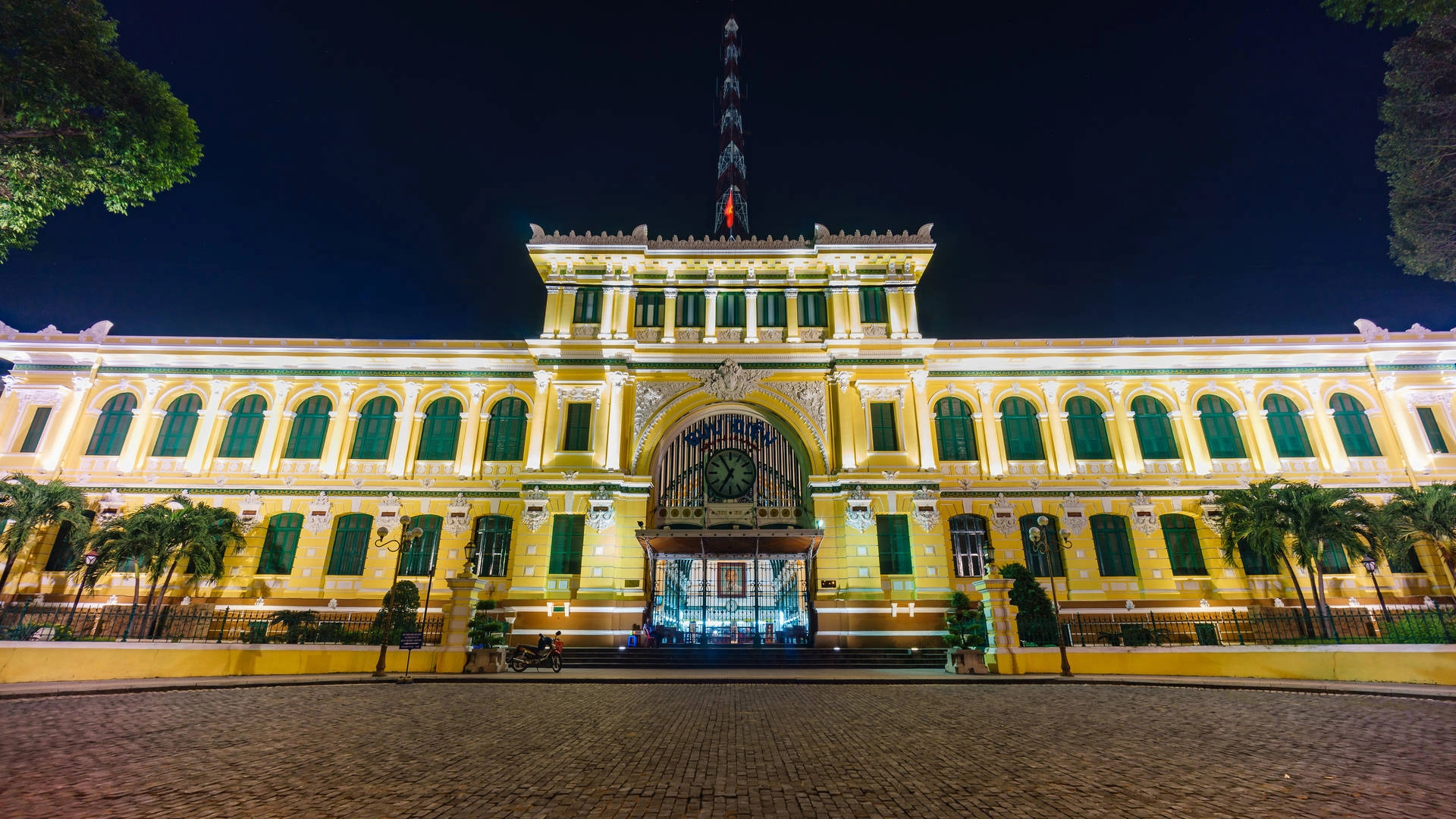 Ho Chi Minh City, Instagrammable spots, Popular tourist attractions, Photo spots, 1920x1080 Full HD Desktop