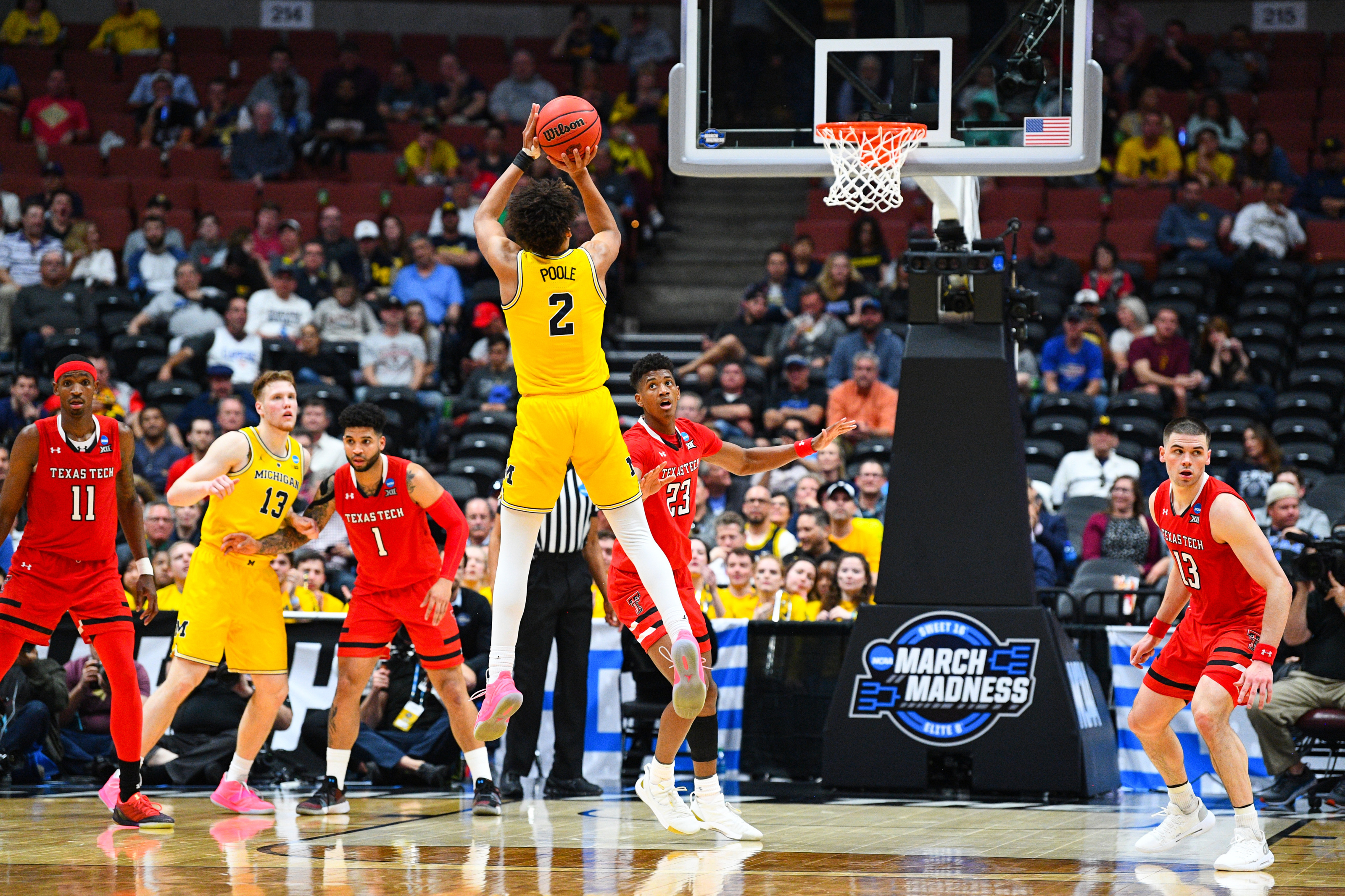 Texas Tech vs Michigan, Jordan Poole Wallpaper, 3200x2140 HD Desktop