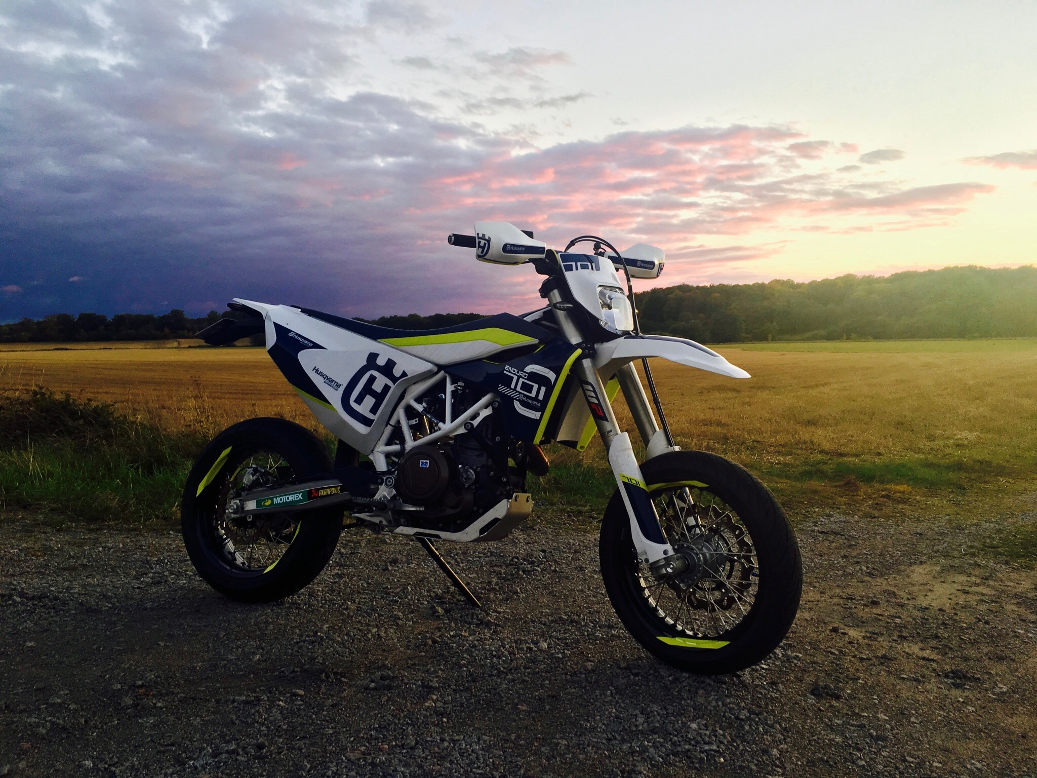 Husqvarna 701S, Supermoto Wallpaper, 2050x1540 HD Desktop