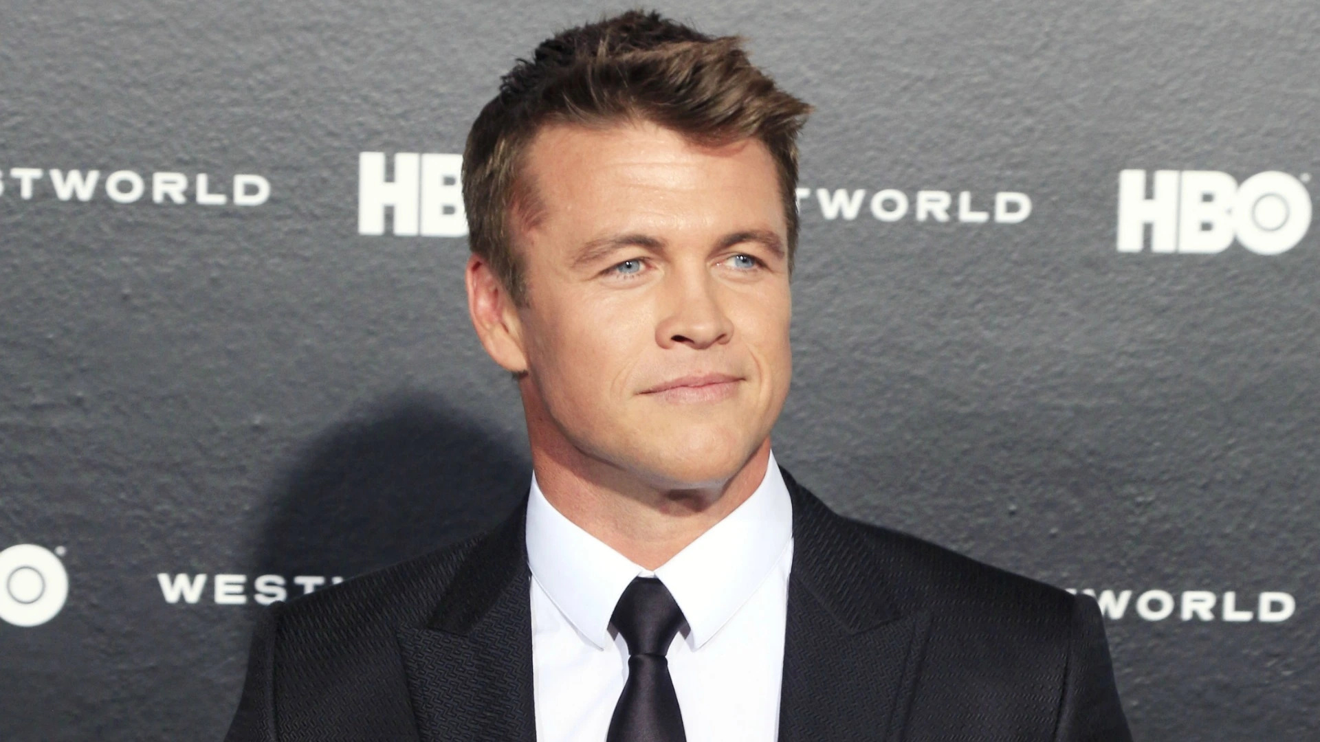 Luke Hemsworth, another hemsworth brother, famous now too, 1920x1080 Full HD Desktop