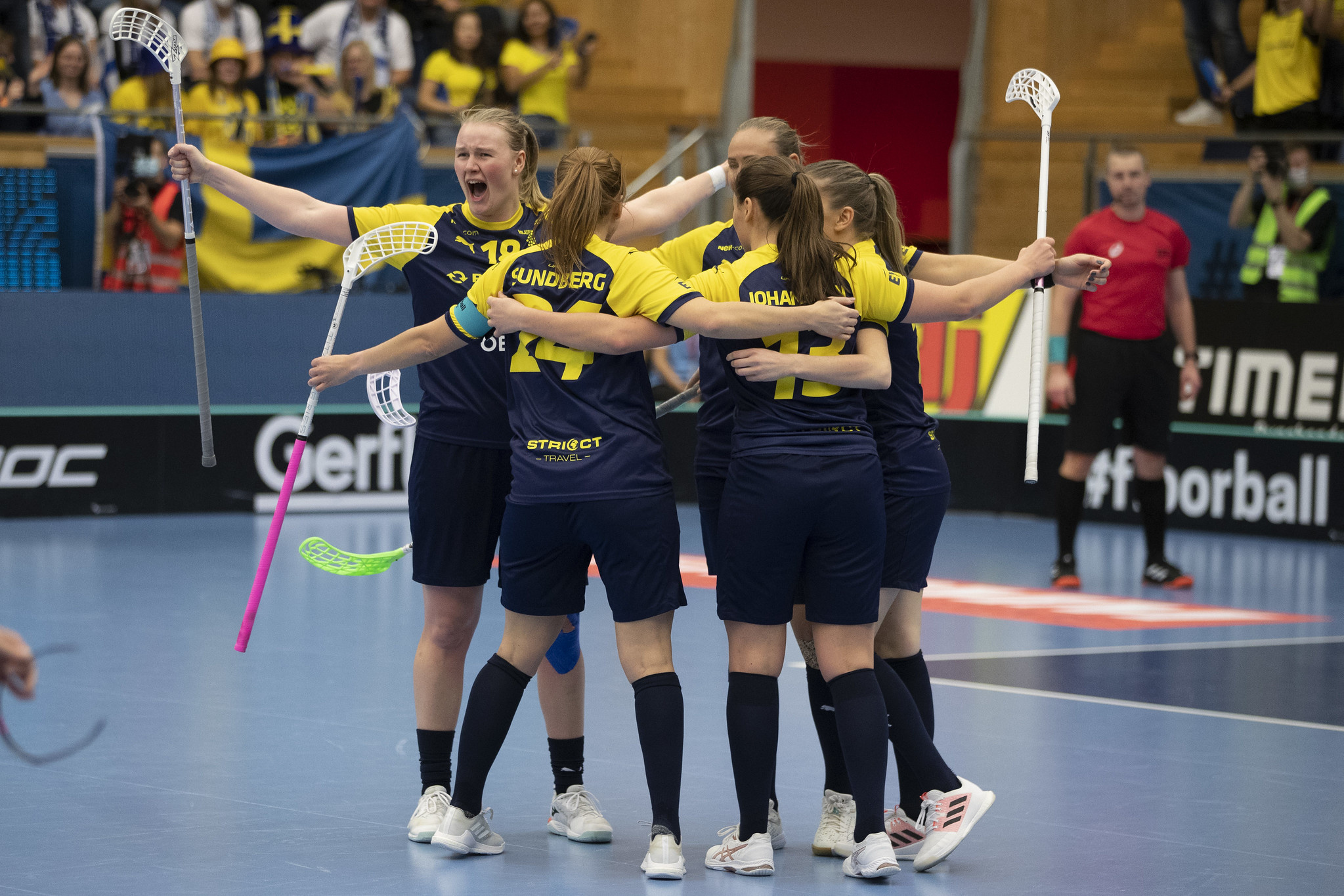 Team Sweden, Floorball Wallpaper, 2050x1370 HD Desktop