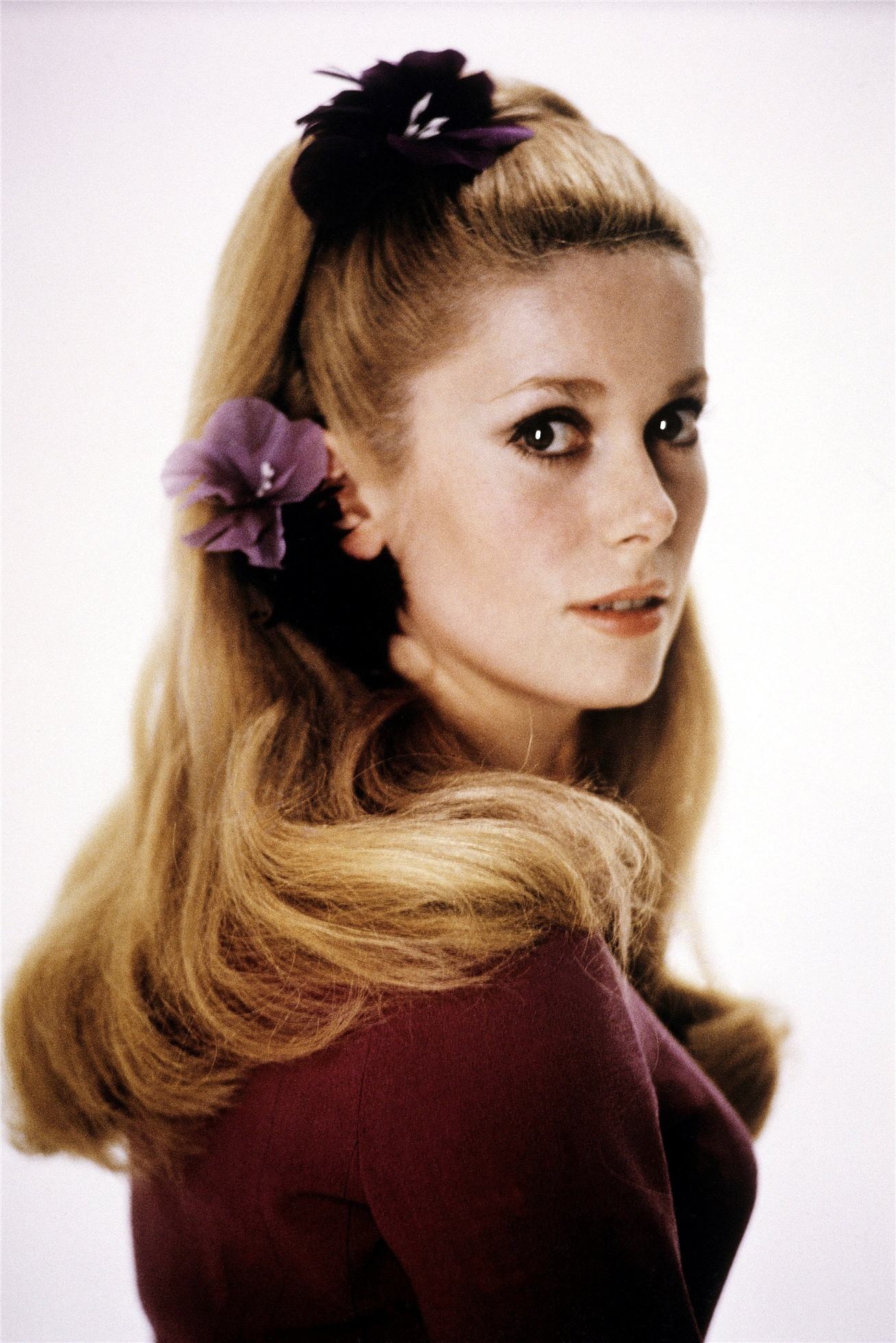 Catherine Deneuve, Captivating, 1310x1960 HD Phone