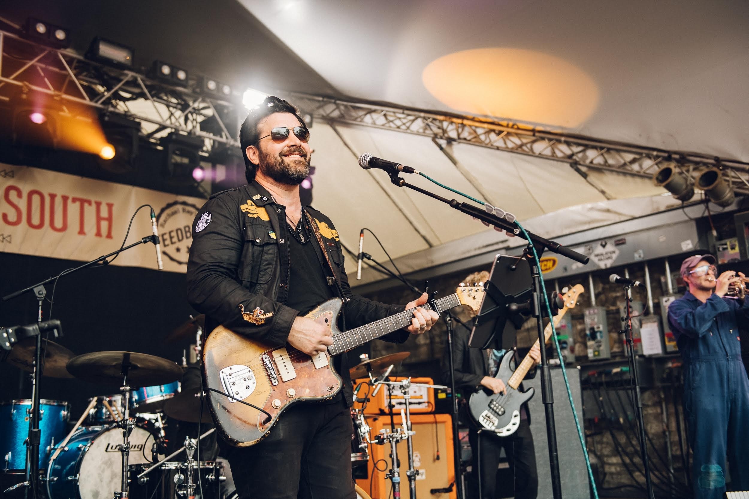 Bob Schneider, Legacy Hall, Music showcase, 2500x1670 HD Desktop