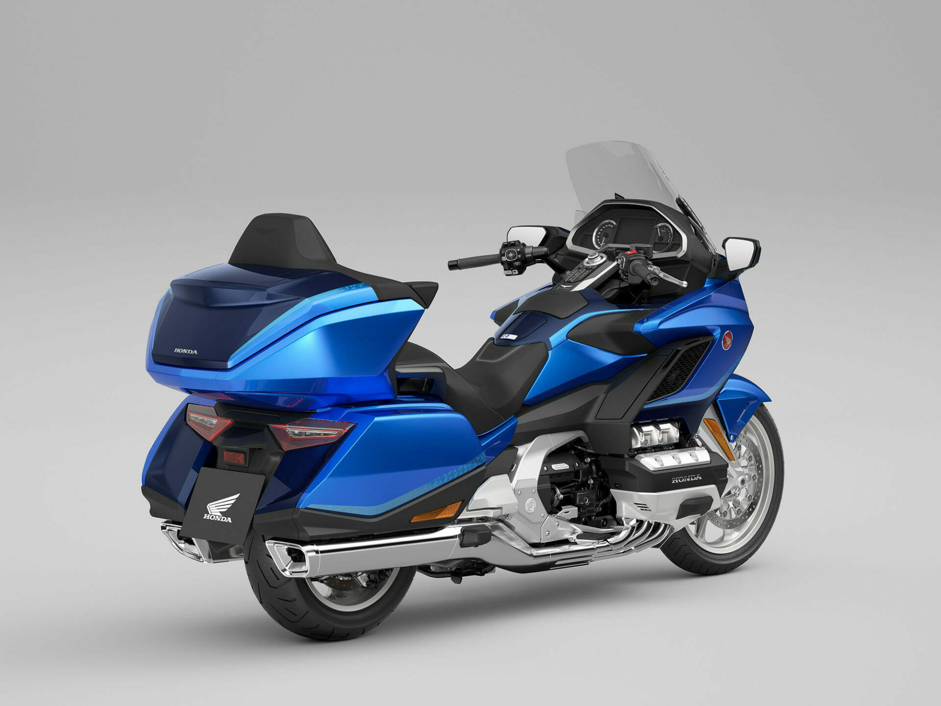 Honda Gold Wing, State-of-the-art technology, Impeccable performance, Unmatched luxury, 1920x1440 HD Desktop