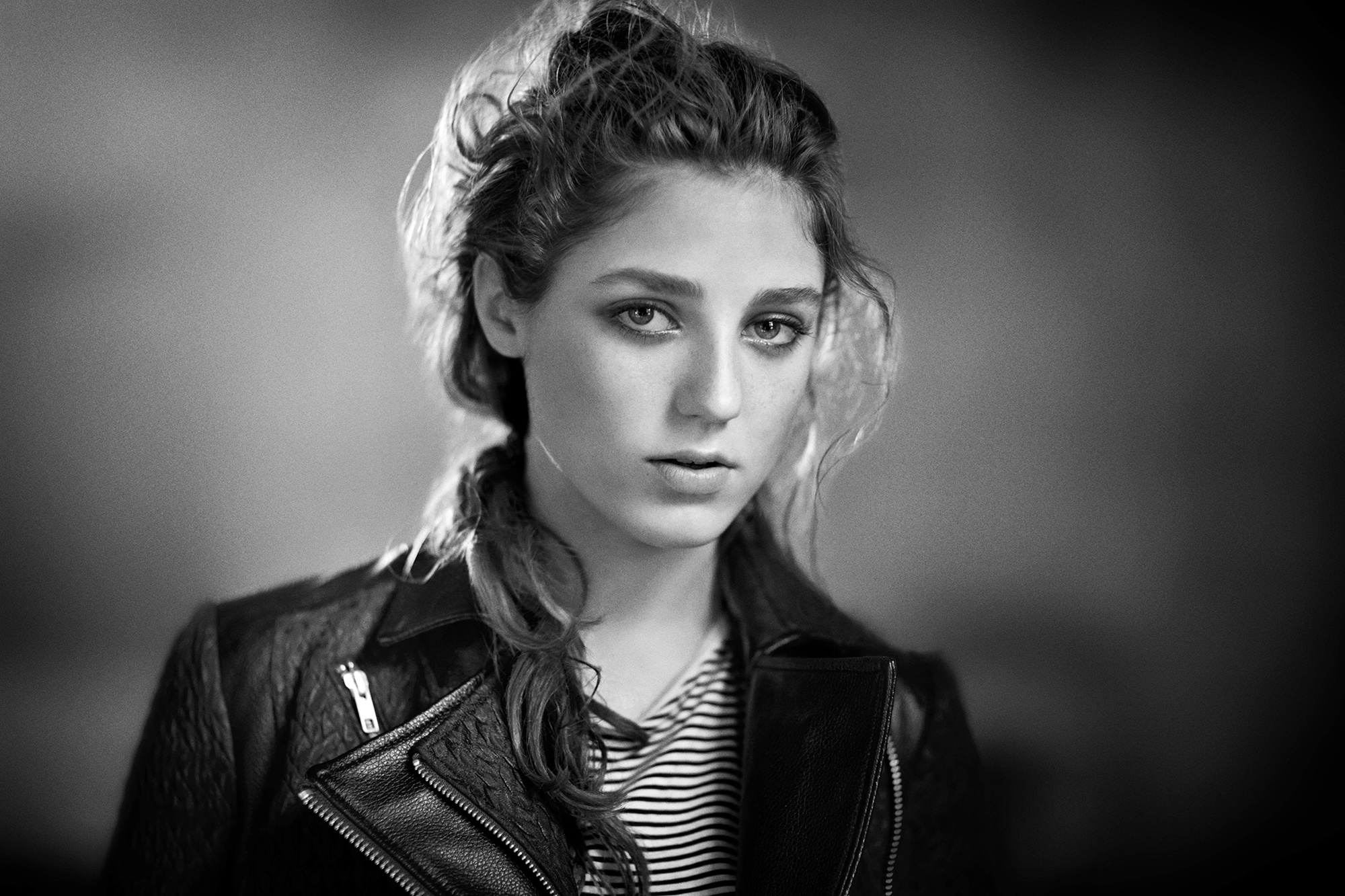 Birdy, Singer, Women, Monochrome, 2000x1340 HD Desktop