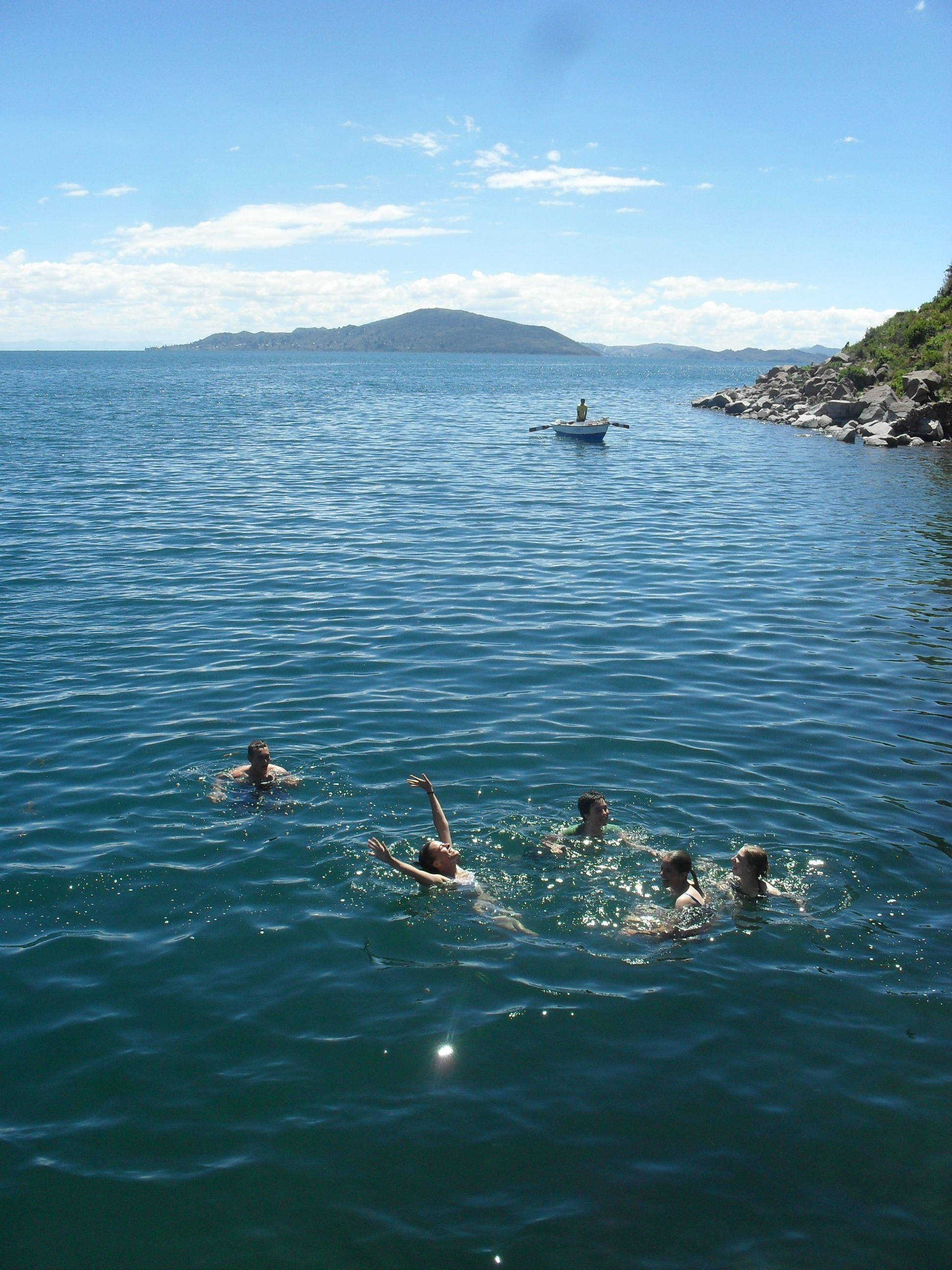 Lake Titicaca, Peru, Sst goshen college, 1950x2600 HD Phone