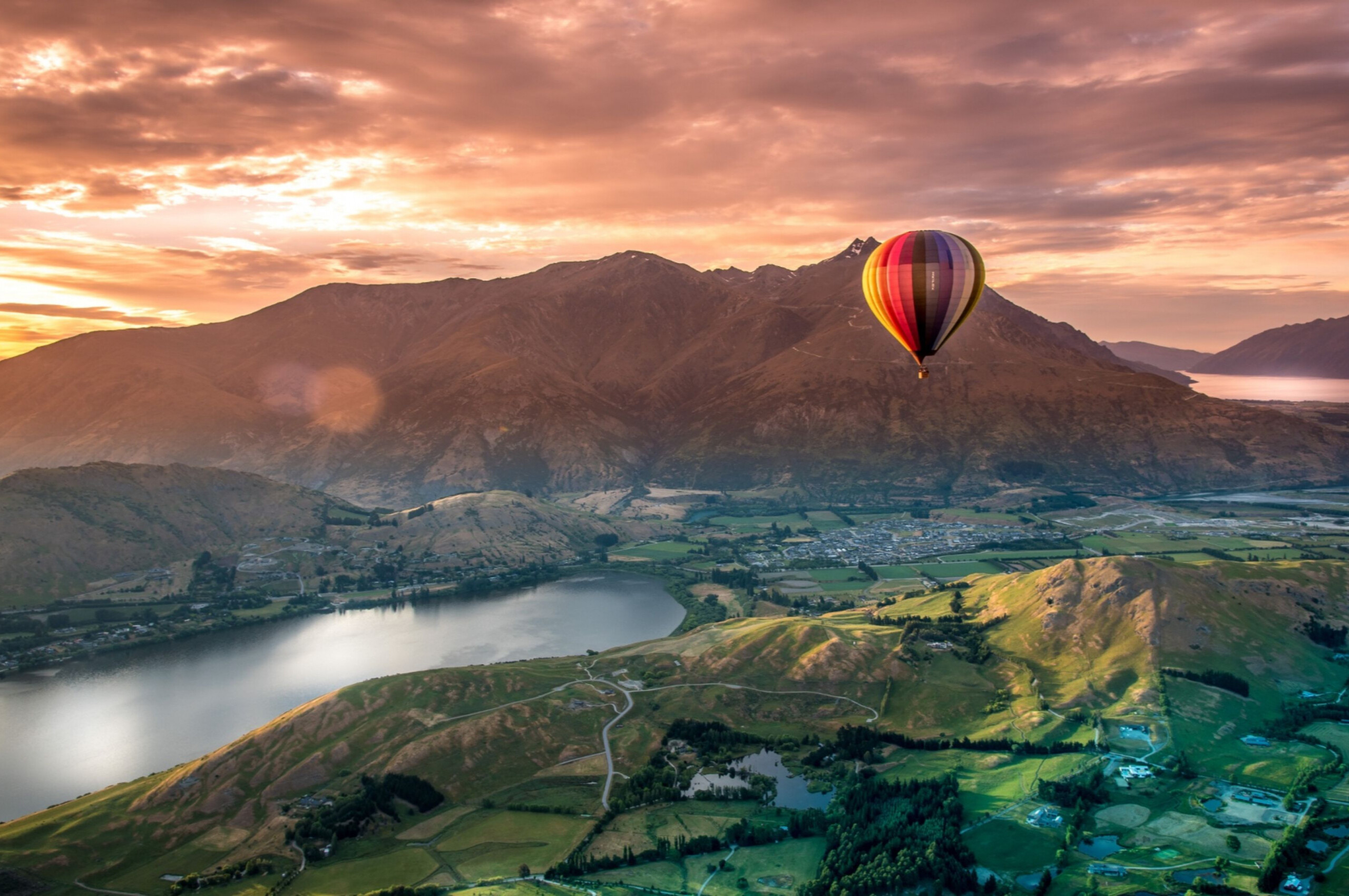 Free download beautiful sunset 4K Queenstown New Zealand wallpaper, Majestic sky, Autumn colors, Serenity, 2560x1700 HD Desktop