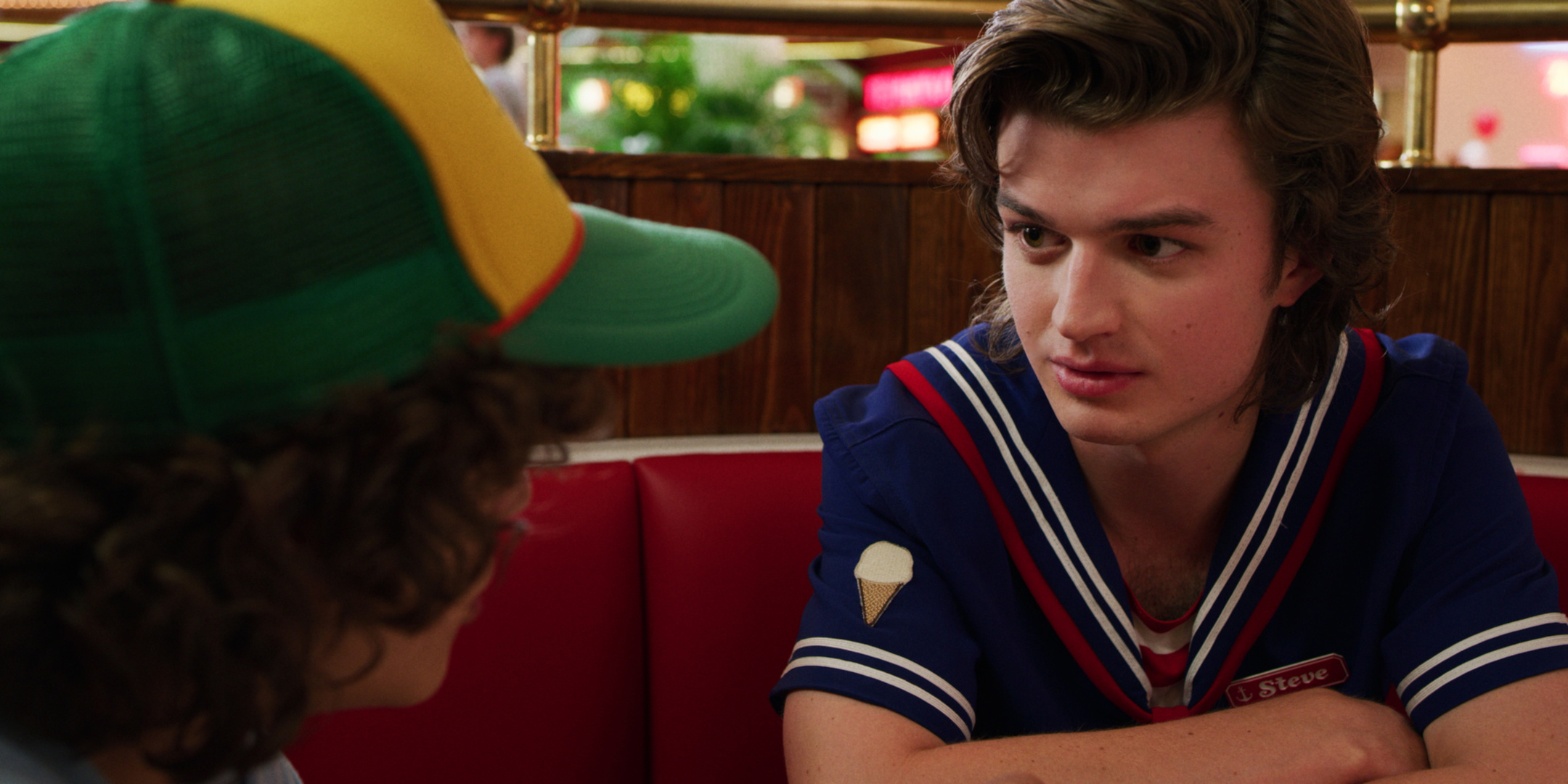 Joe Keery, Photogenic moments, Candid shots, Insta-worthy, 2160x1080 Dual Screen Desktop