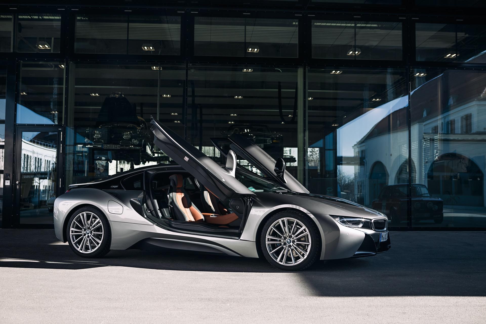 Killer pre-owned Bimmer, BMW i8 allure, Pinnacle of engineering, Coveted sports car, High demand, 1920x1280 HD Desktop