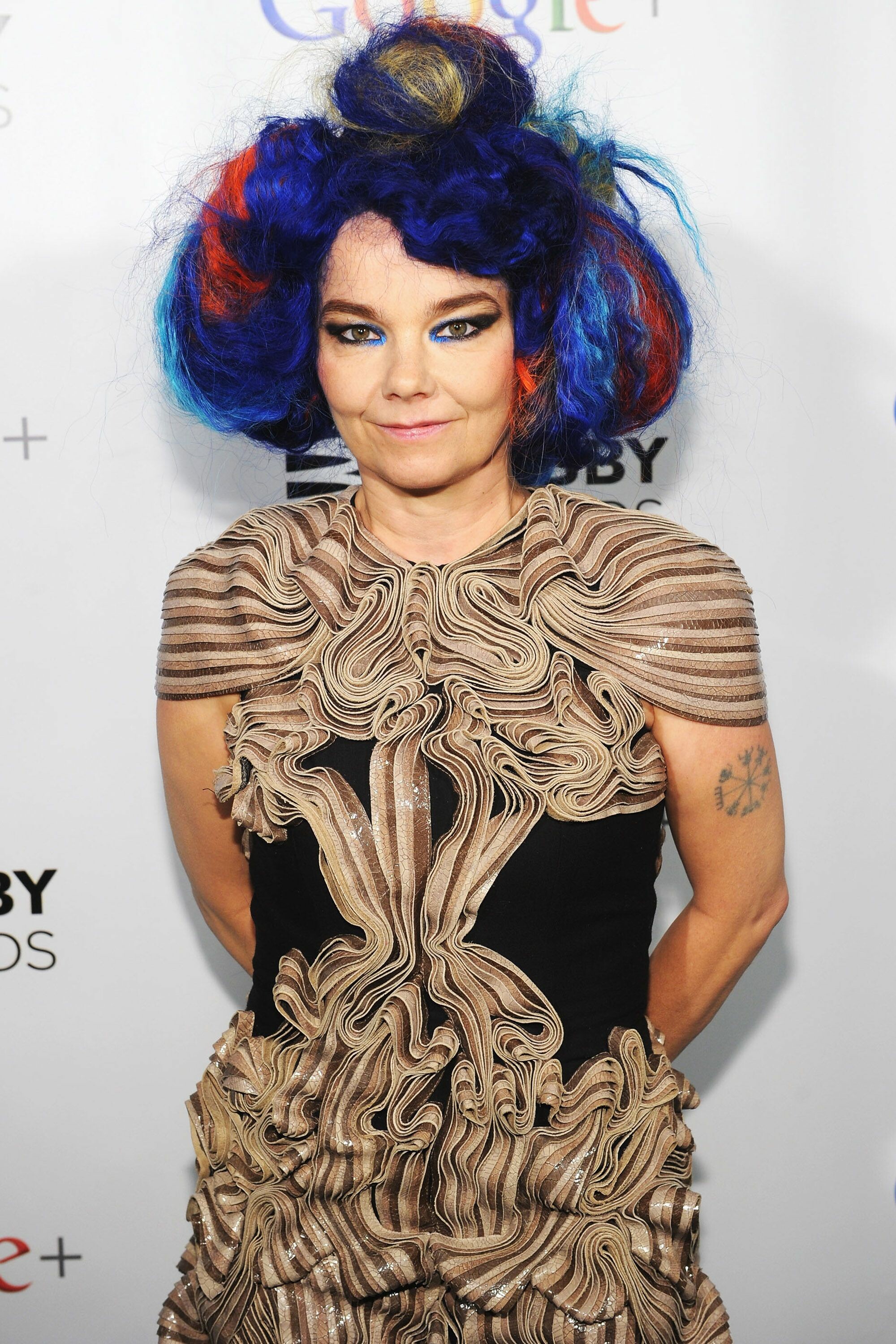 Bjork, Fashion exhibition, Moma showcase, Avant-garde style, 2000x3000 HD Phone