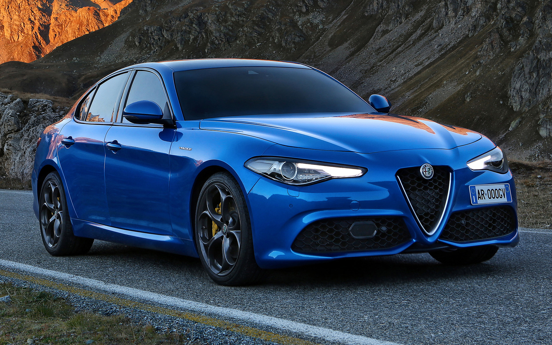 Alfa Romeo Giulia, Veloce model, HD wallpapers, Automotive excellence, 1920x1200 HD Desktop