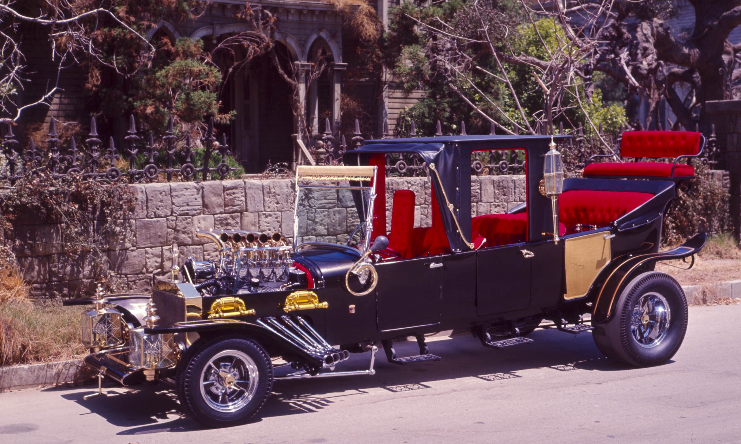 The Munsters, Iconic TV cars, 1960s, 1970s, 2500x1500 HD Desktop