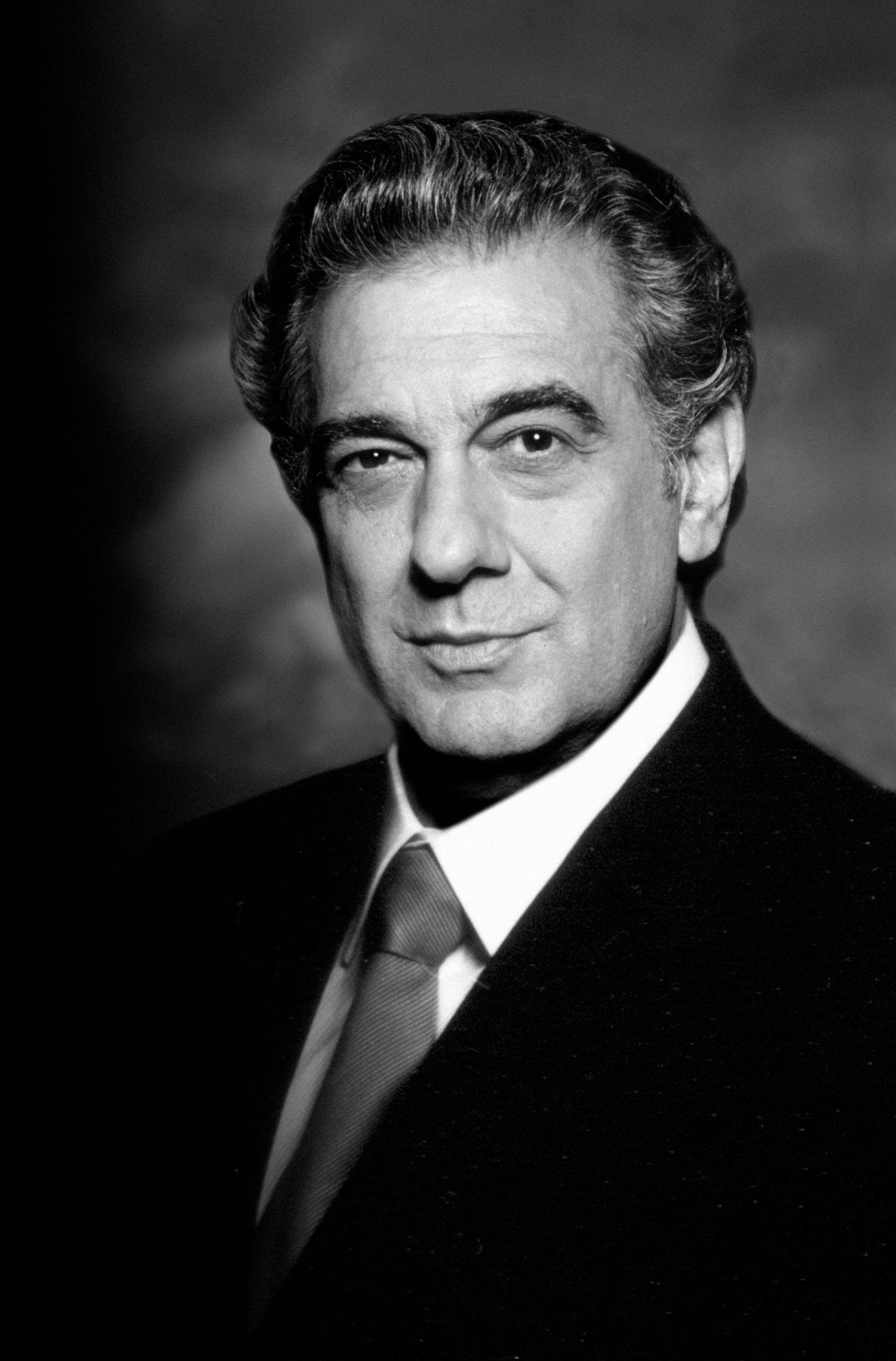 Placido Domingo, Greatest ideas, Operatic master, Enduring legacy, 1500x2280 HD Phone