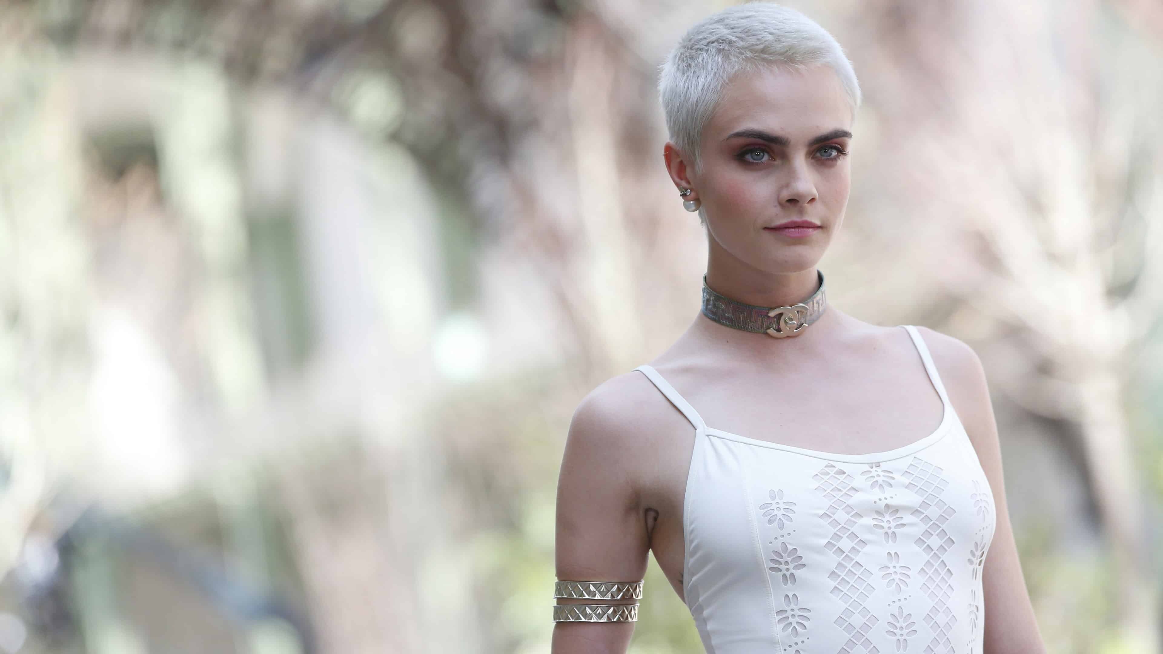 Cara Delevingne, Short hair, Ultra HD, Stylish and bold, 3840x2160 4K Desktop