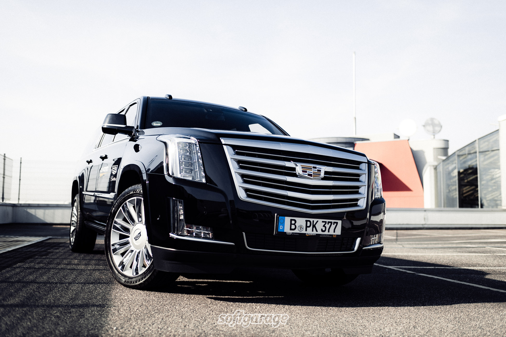 GMT K2 Close-Up, Cadillac Escalade Wallpaper, 2100x1410 HD Desktop