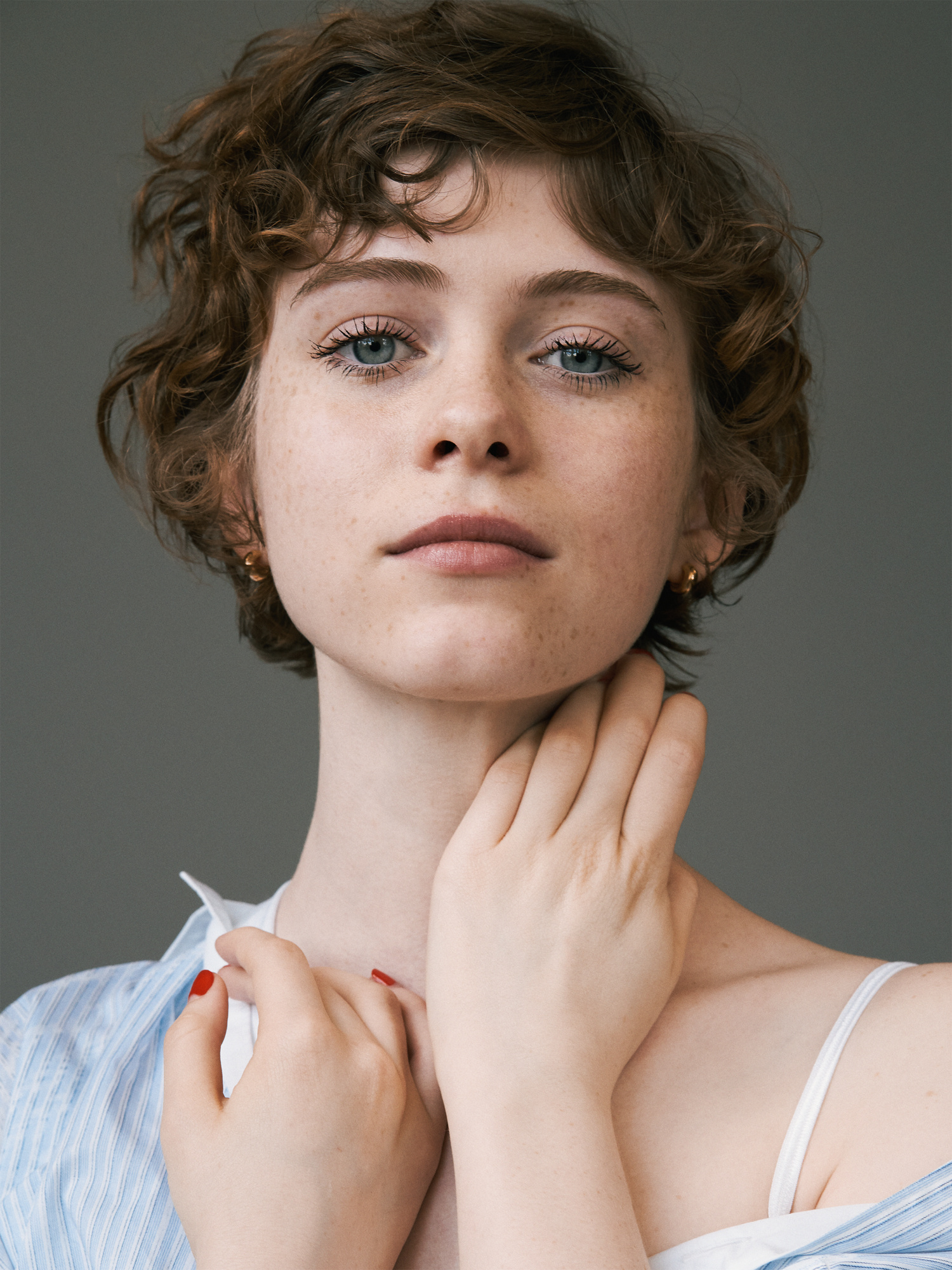 Sophia Lillis Films, Hugh Grant Dungeons & Dragons, Variety Movie News, 1500x2000 HD Phone