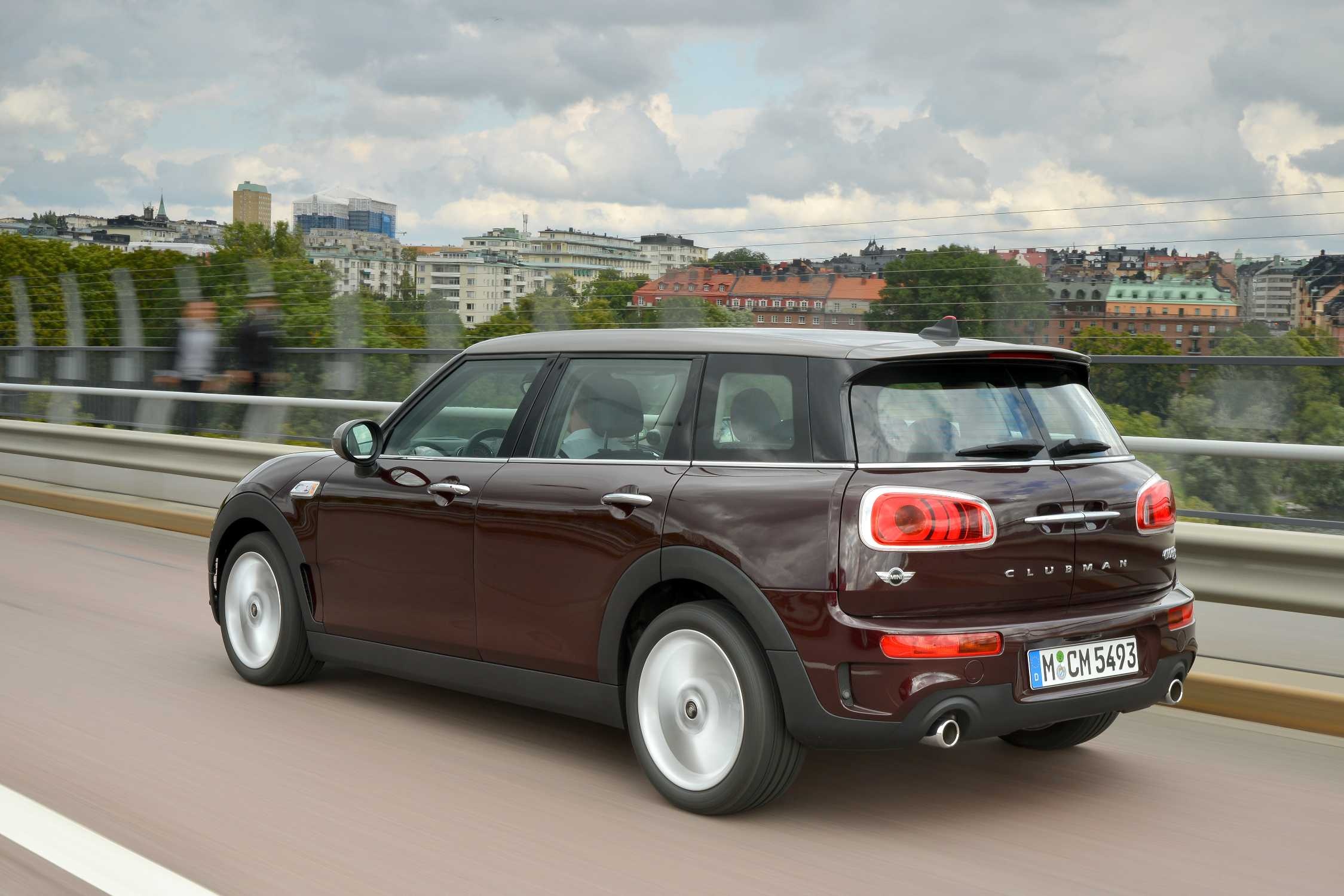 MINI Clubman, Neuestes Modell, Innovatives Design, Dynamische Leistung, 2250x1500 HD Desktop