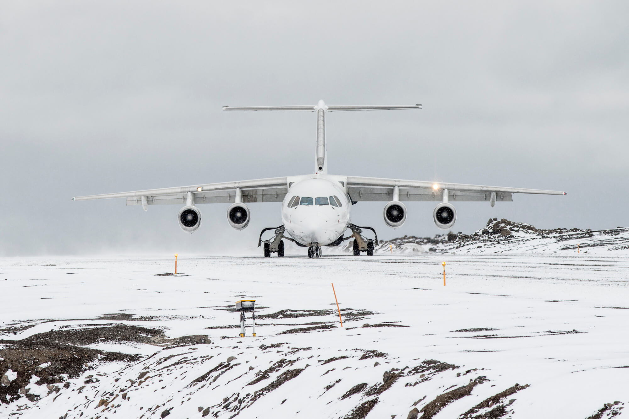 BAe Avro, Antarctica21, Antarctic expeditions, 2000x1340 HD Desktop