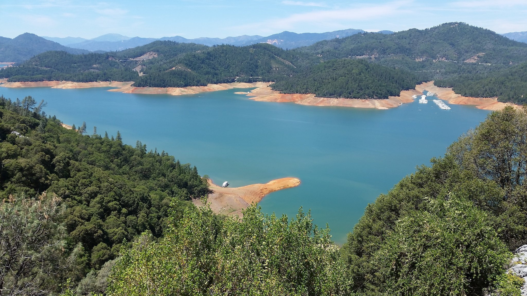 Shasta Lake, Lakeside perspective, Enjoy the water, Beautiful views, 2050x1160 HD Desktop