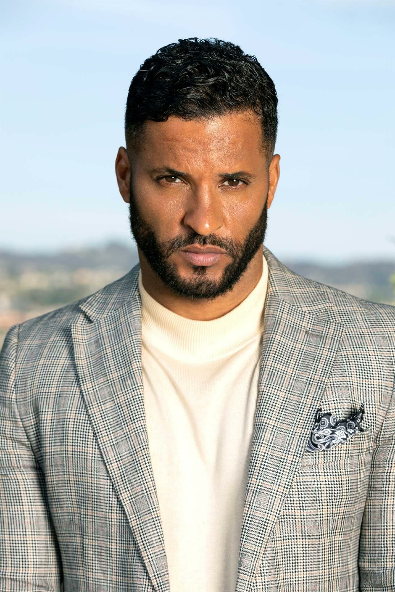 Ricky Whittle, Tumblr posts, 1280x1920 HD Phone