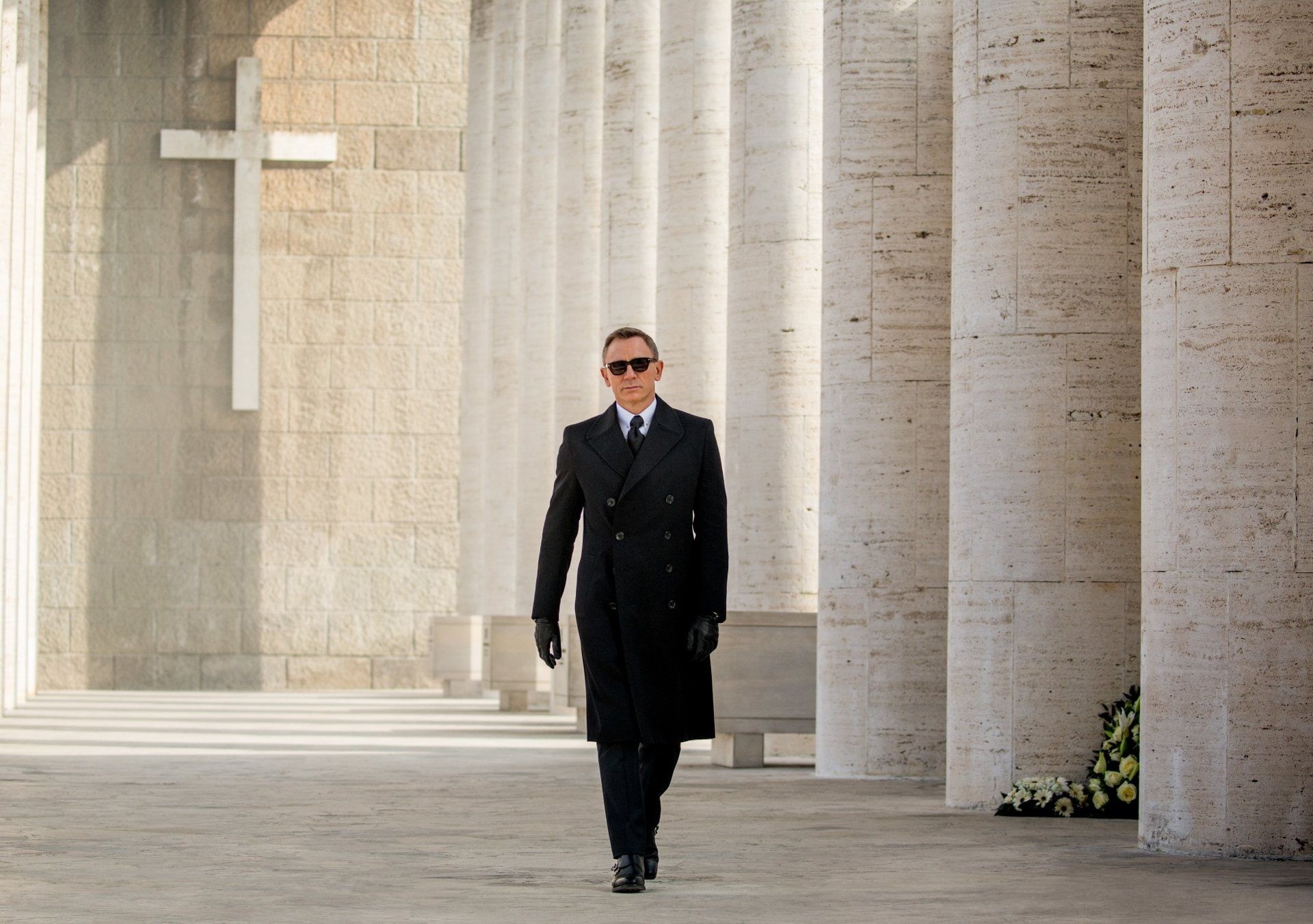 Spectre, Daniel Craig Wallpaper, 1920x1360 HD Desktop