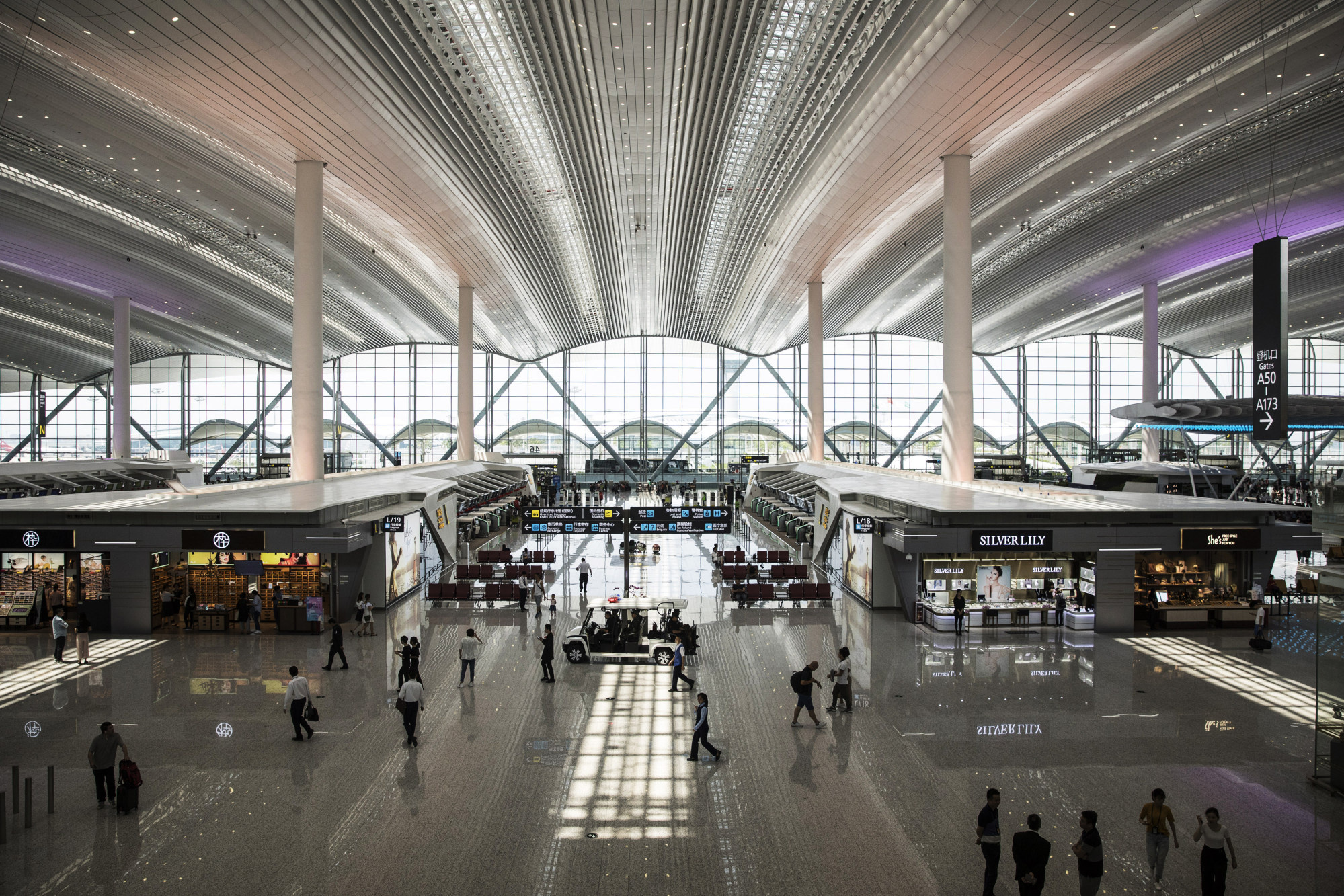 Guangzhou Baiyun Airport, Earnings slide, Rally fizzling, Aviation, 2000x1340 HD Desktop