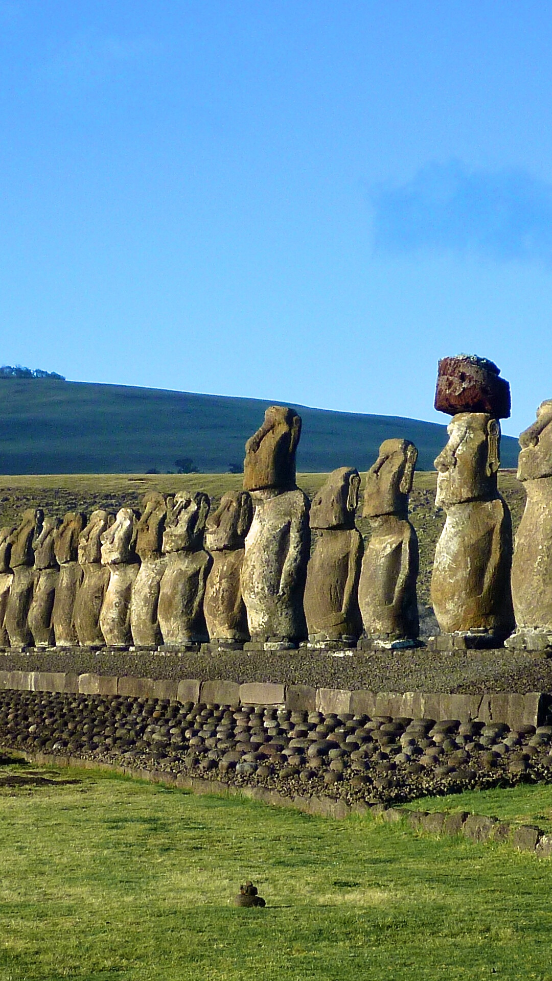 Easter Island pictures, Natural wonders, Mysterious allure, Striking landscapes, 1080x1920 Full HD Phone