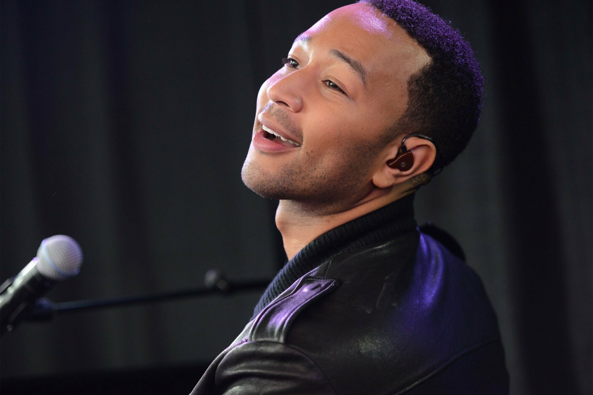 John Legend, Celebs, High-definition wallpapers, Music icons, 2000x1340 HD Desktop