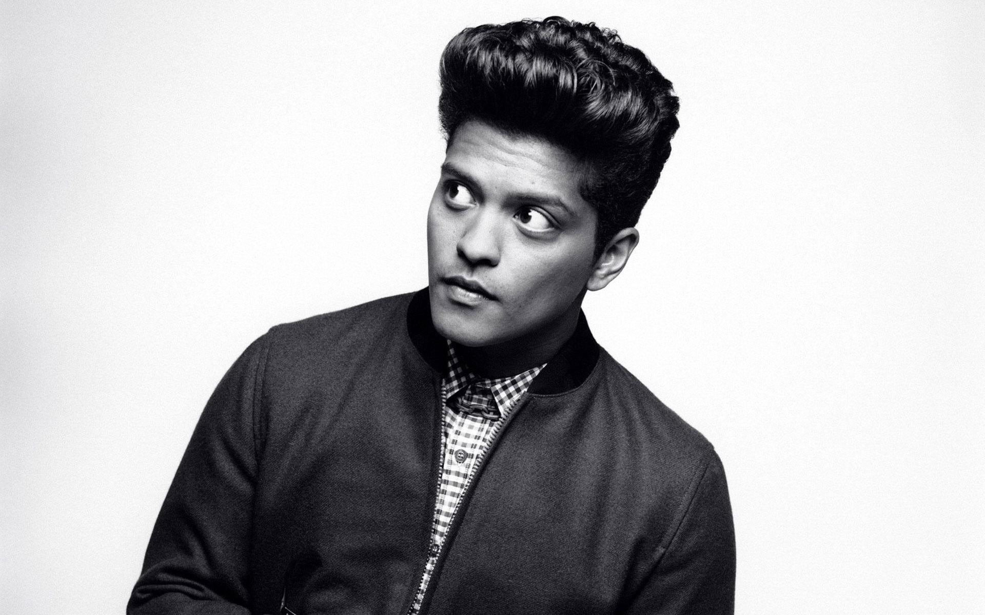 Bruno Mars career in Hollywood, Hooked on Everything, 1920x1200 HD Desktop