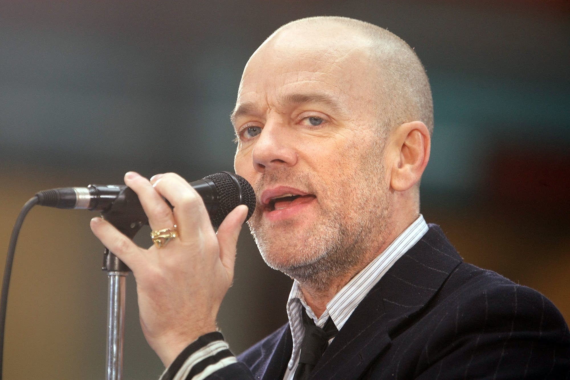 Michael Stipe, Interview, Artistic insights, Musical exploration, 2000x1340 HD Desktop