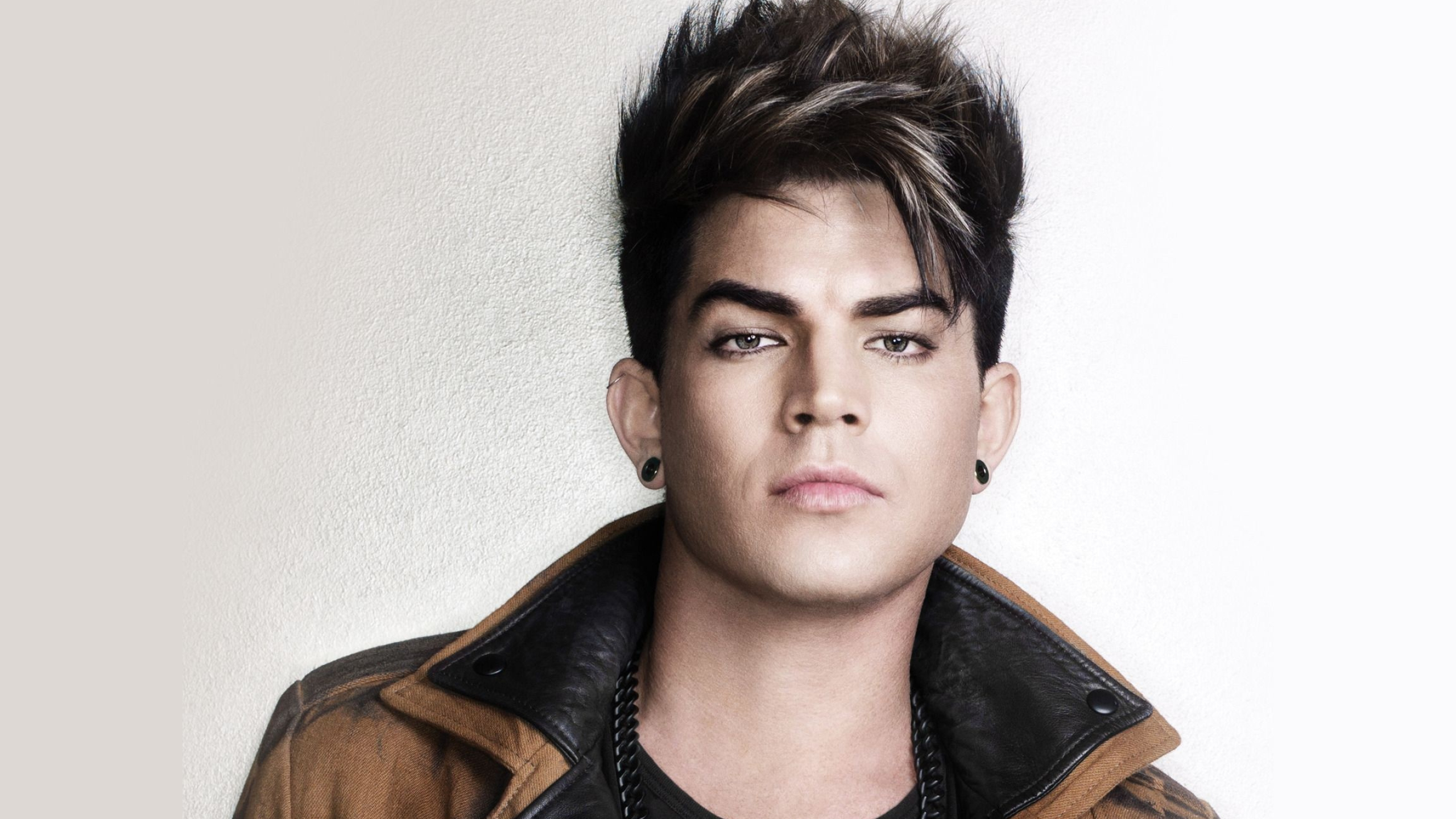 Adam Lambert, Fashion icon, Top wallpapers, Celeb backgrounds, 2560x1440 HD Desktop