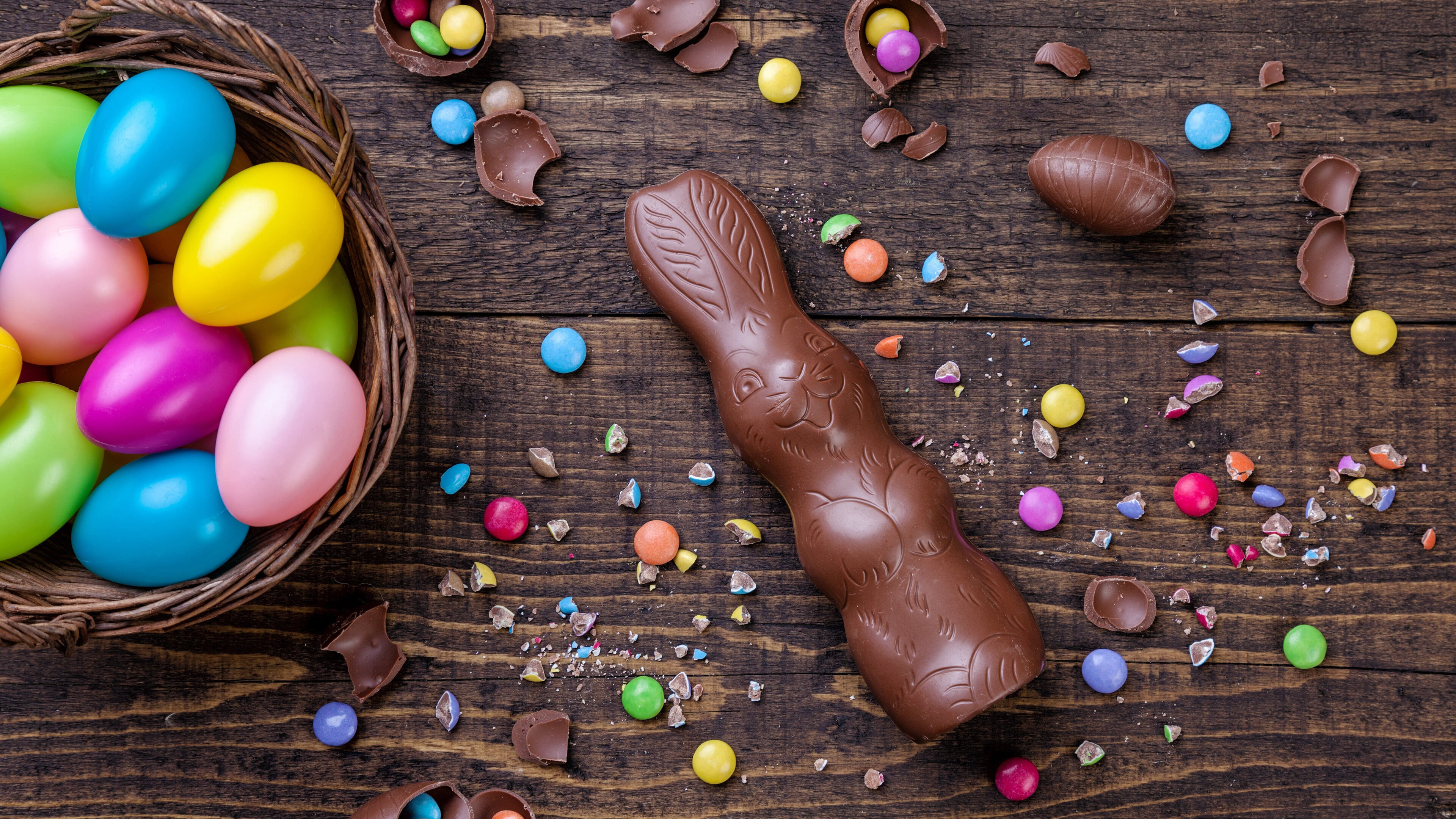 Chocolate bunny and eggs, Easter Wallpaper, 3840x2160 4K Desktop