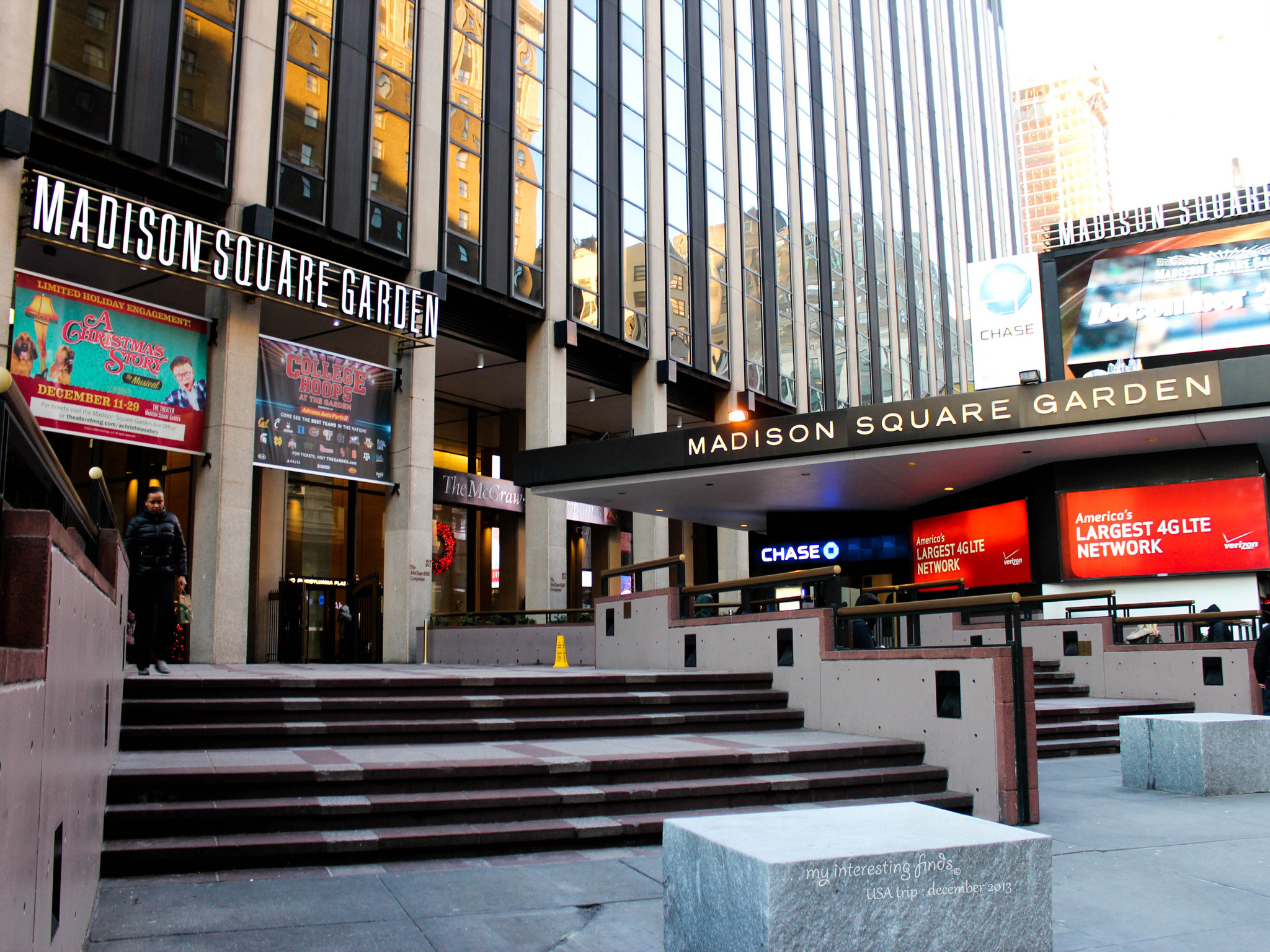 Main entrance, Madison Square Garden Wallpaper, 2050x1540 HD Desktop