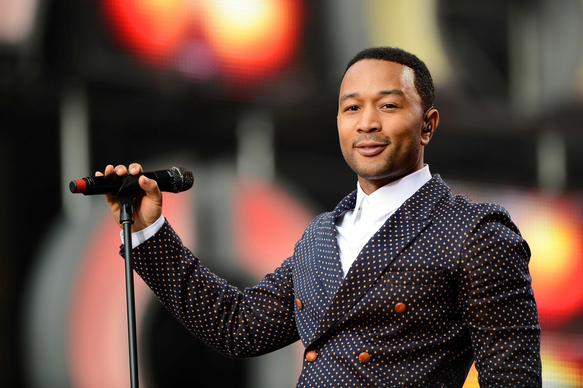 John Legend, 4K widescreen, Captivating portraits, Stunning wallpapers, 2000x1340 HD Desktop