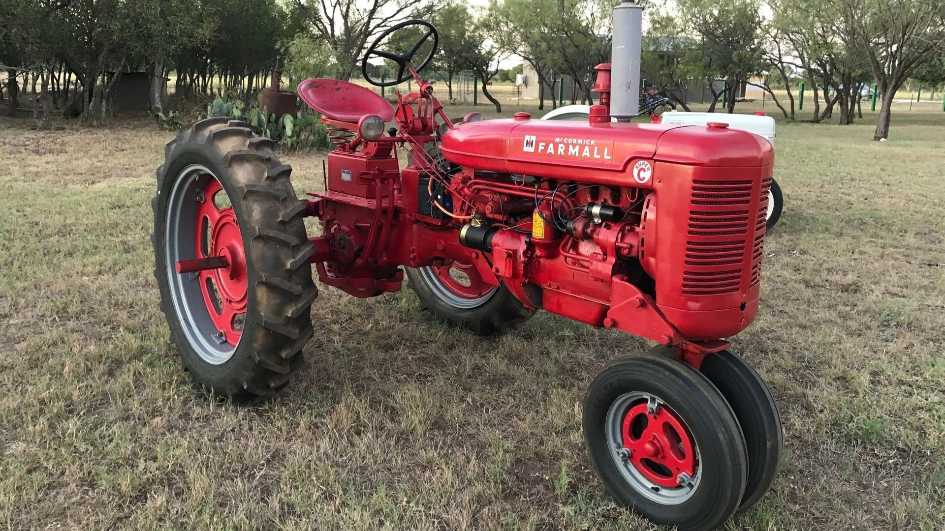 International Harvester, Classic tractor, Farming heritage, Reliable workhorse, 1920x1080 Full HD Desktop