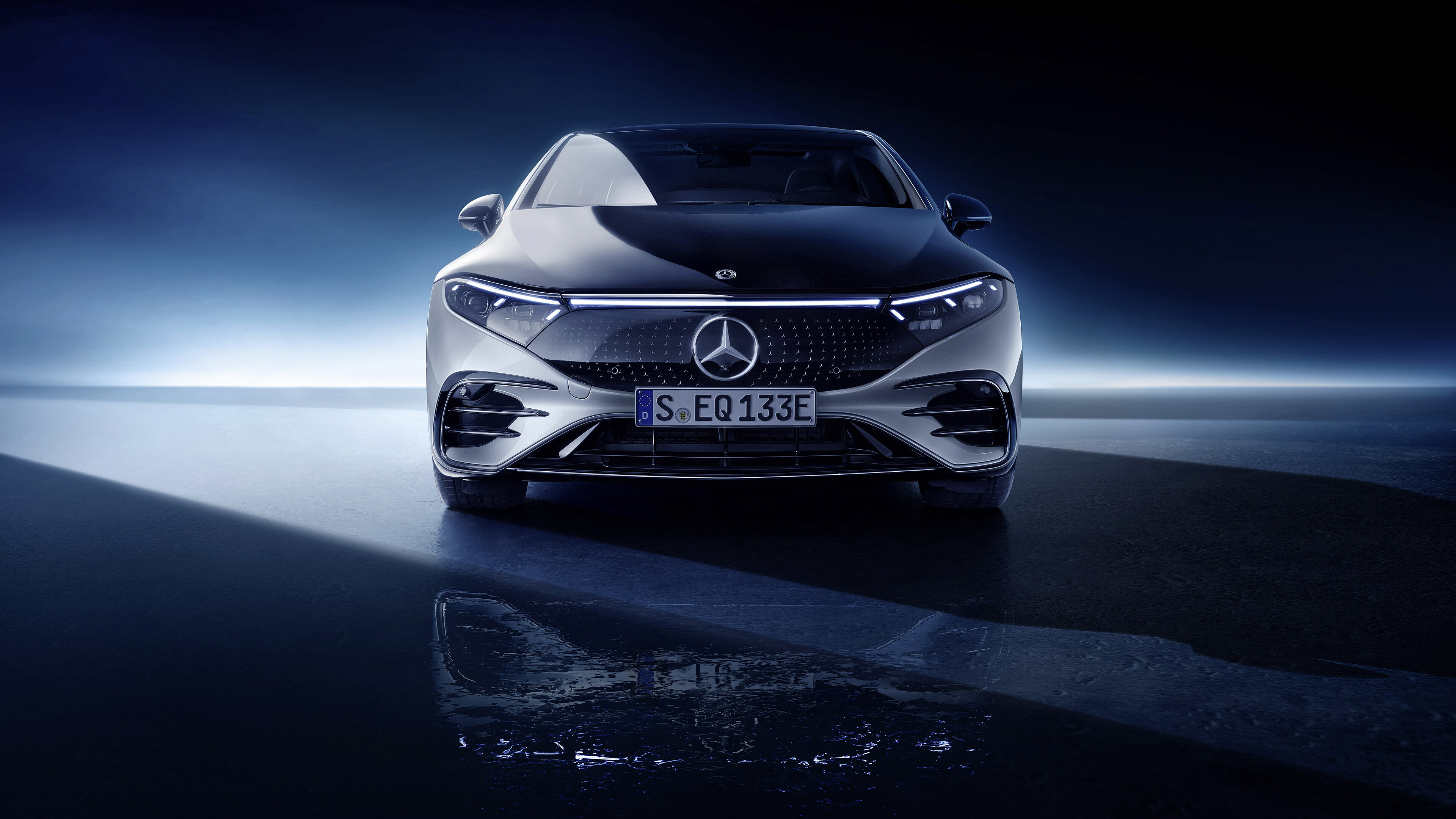 Mercedes-Benz EQS, 4K ultra HD wallpaper, Luxury electric car, Sleek and silver design, 3840x2160 4K Desktop